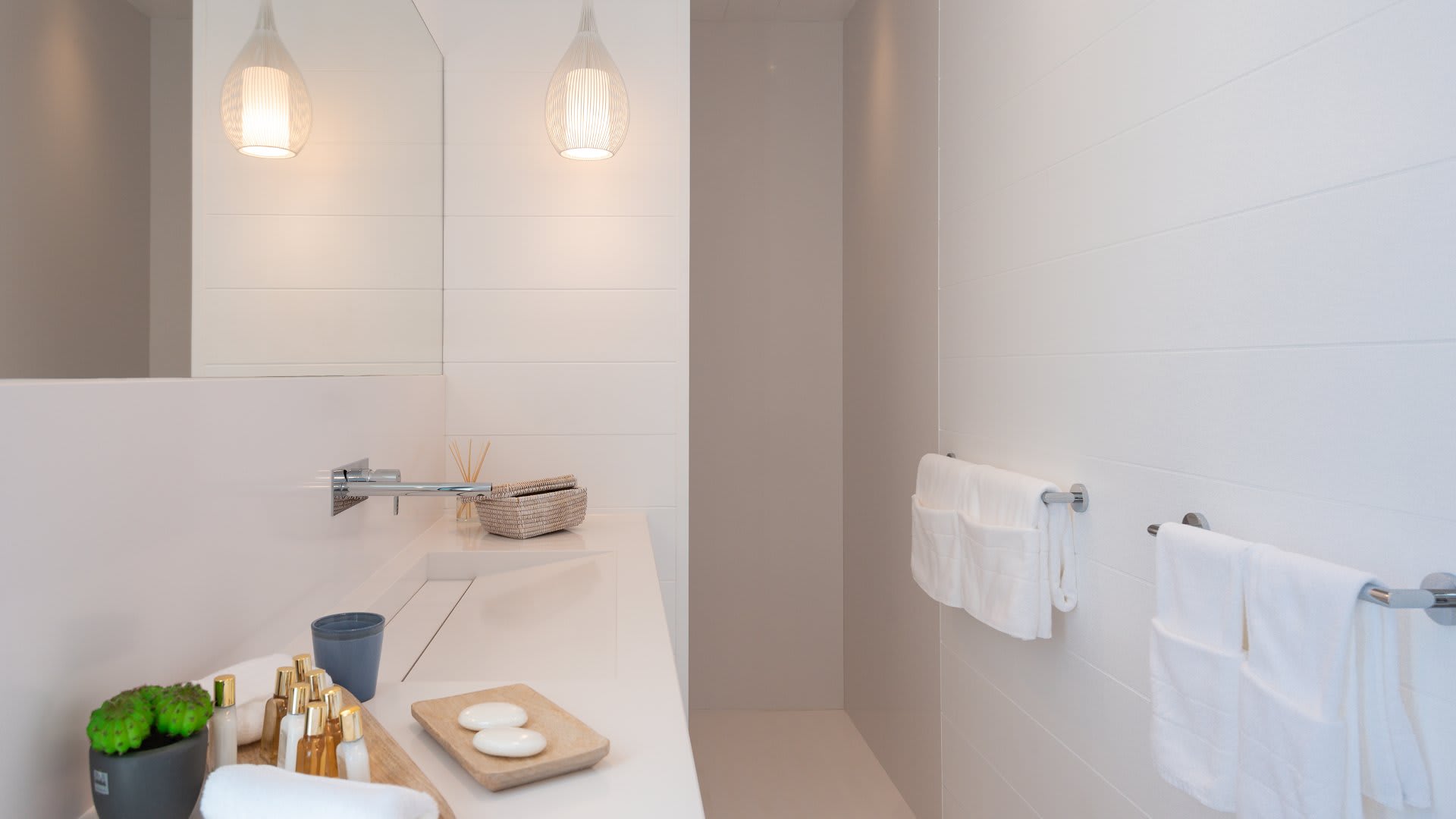 Lovely Decorated Villa with Ocean View | Photo 5