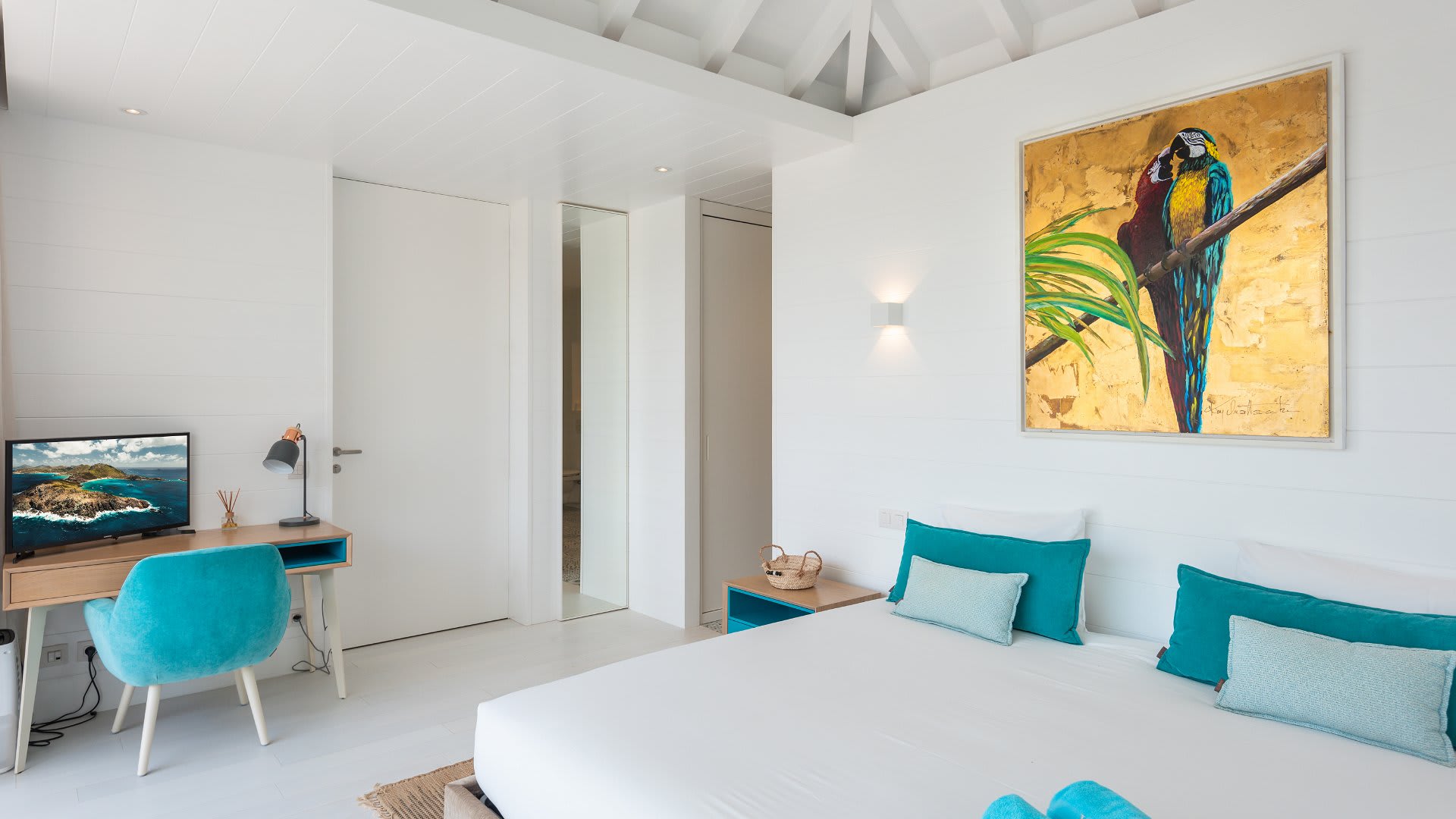 Lovely Decorated Villa with Ocean View | Photo 8