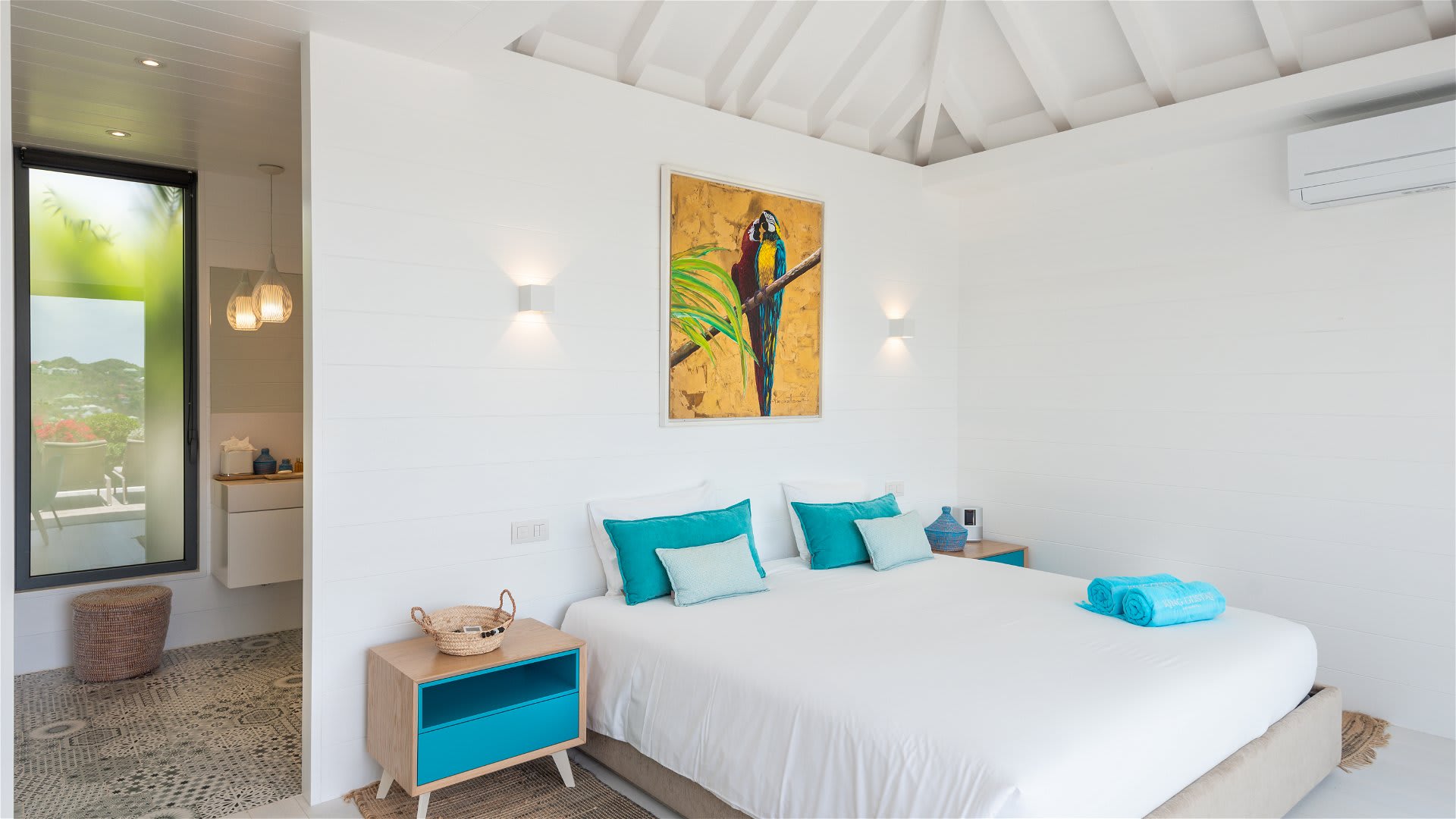 Lovely Decorated Villa with Ocean View | Photo 7