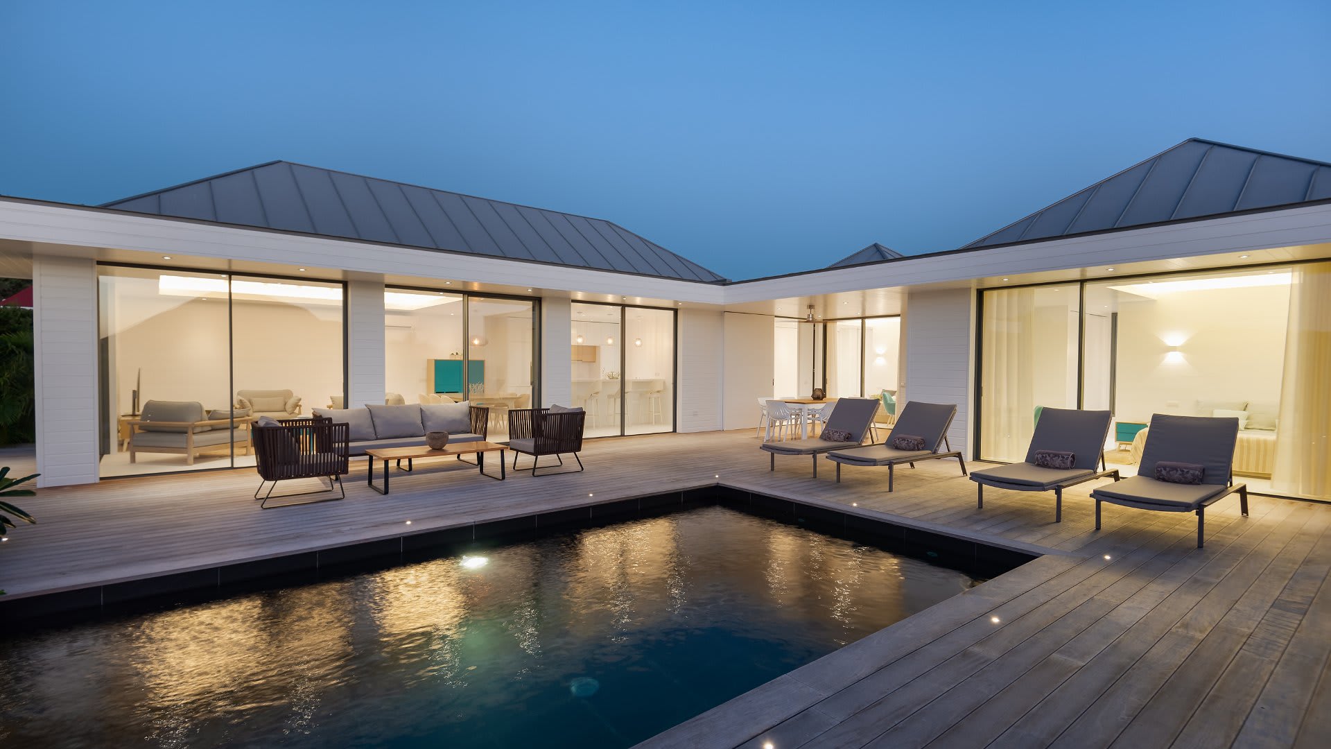 Lovely Decorated Villa with Ocean View | Photo 28