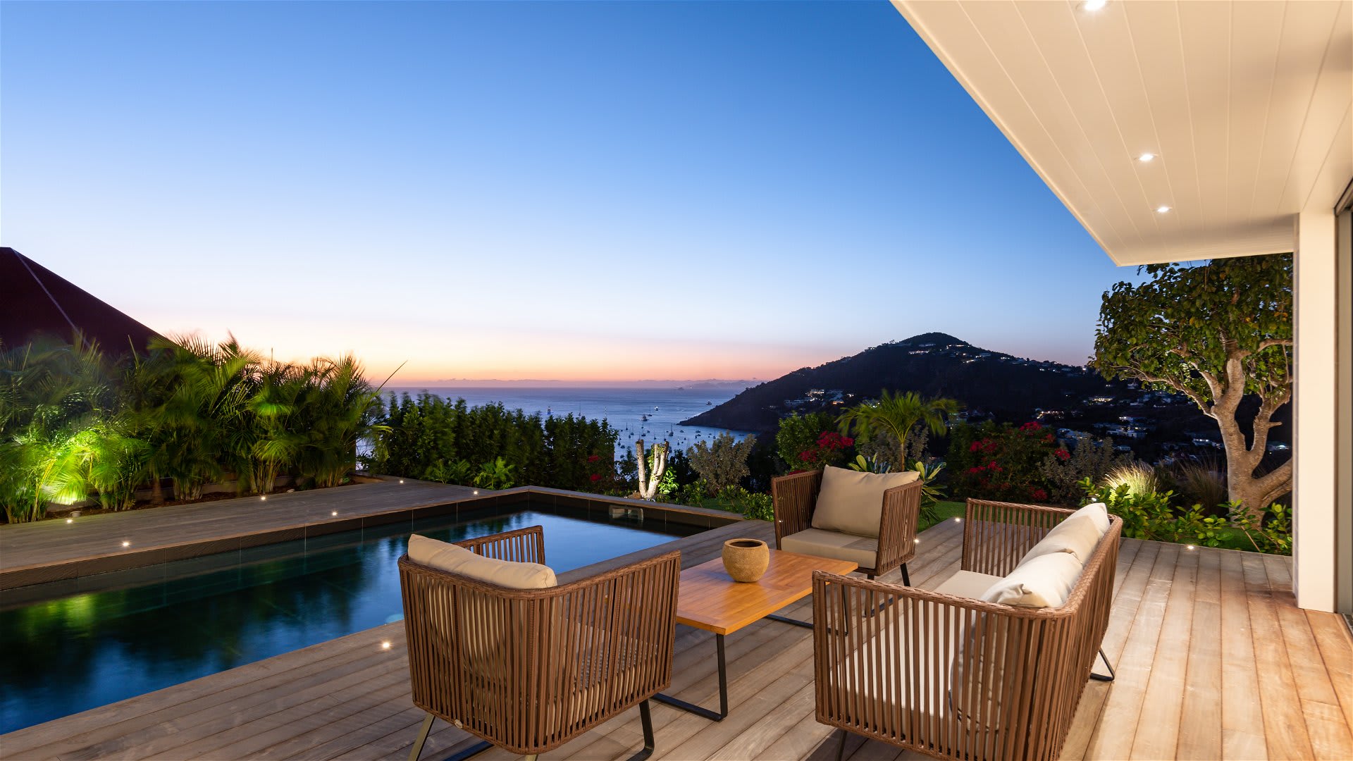 Lovely Decorated Villa with Ocean View | Photo 31