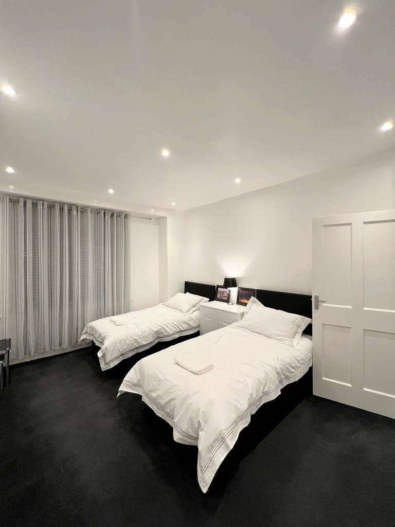 Lovely 2 Bed Apt close to Silverburn Mall