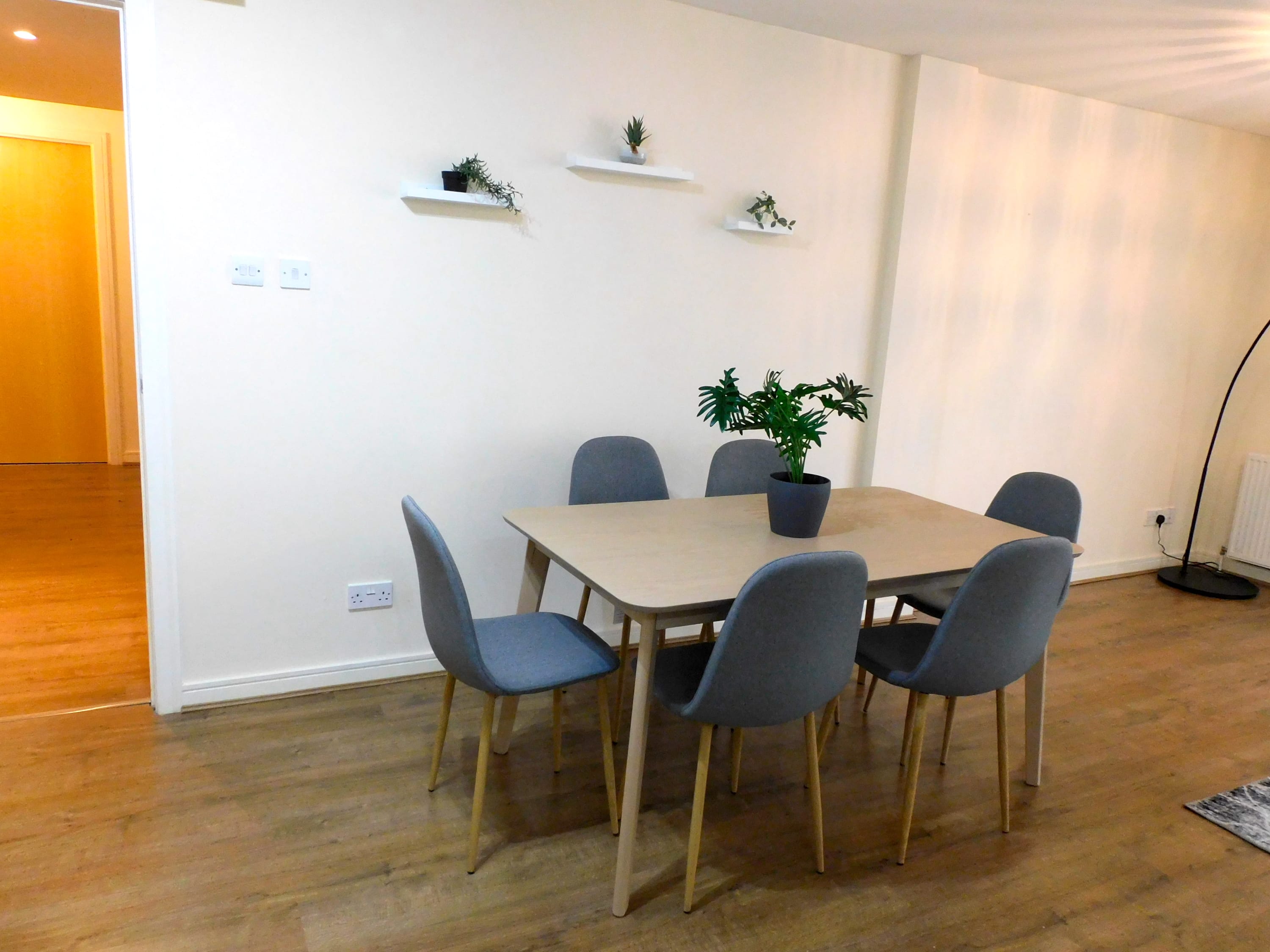 Fabulous, 2 bed apt, 10 mins from City Centre