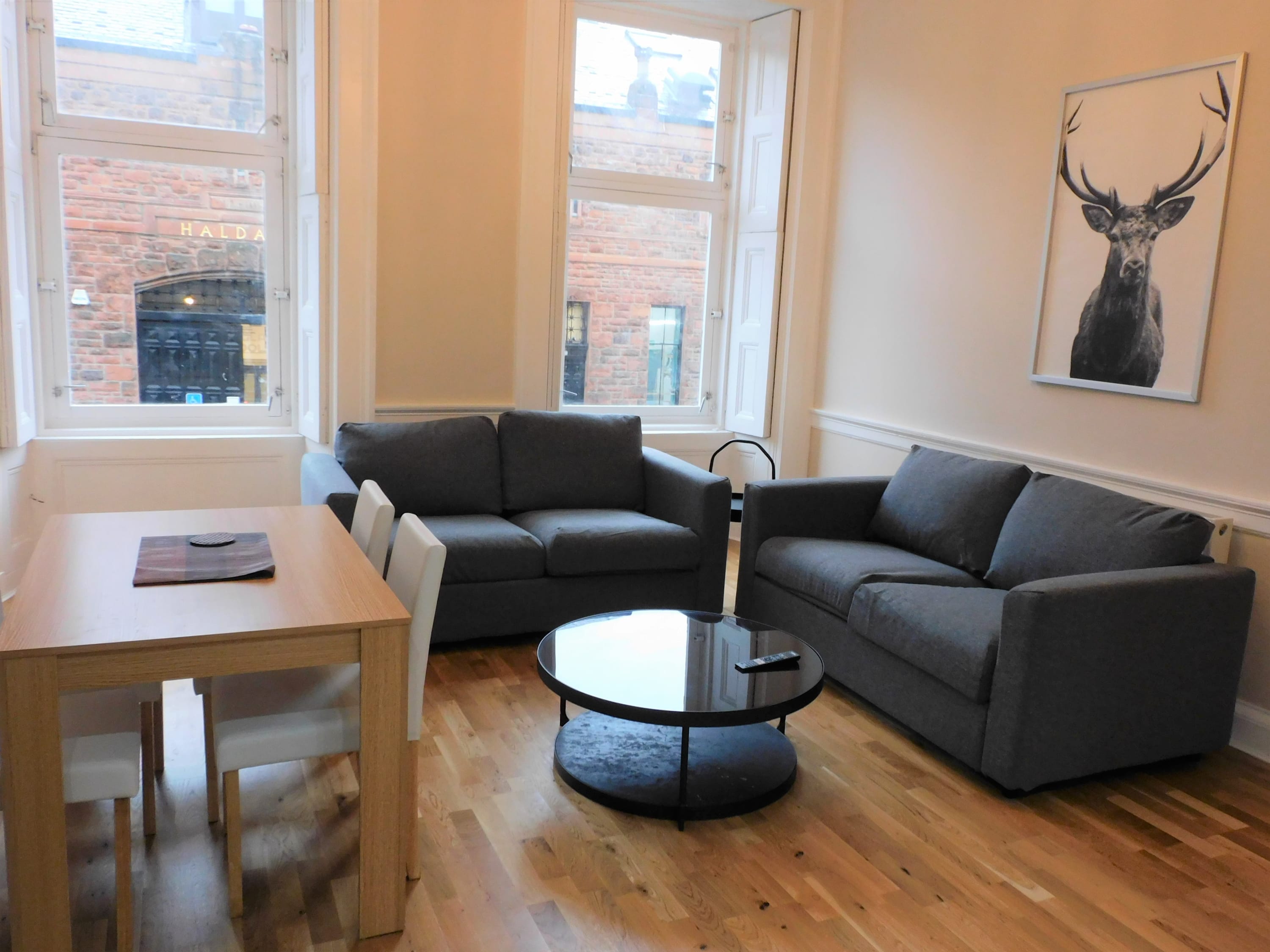 Beautiful 3 bed apt in the City Centre.