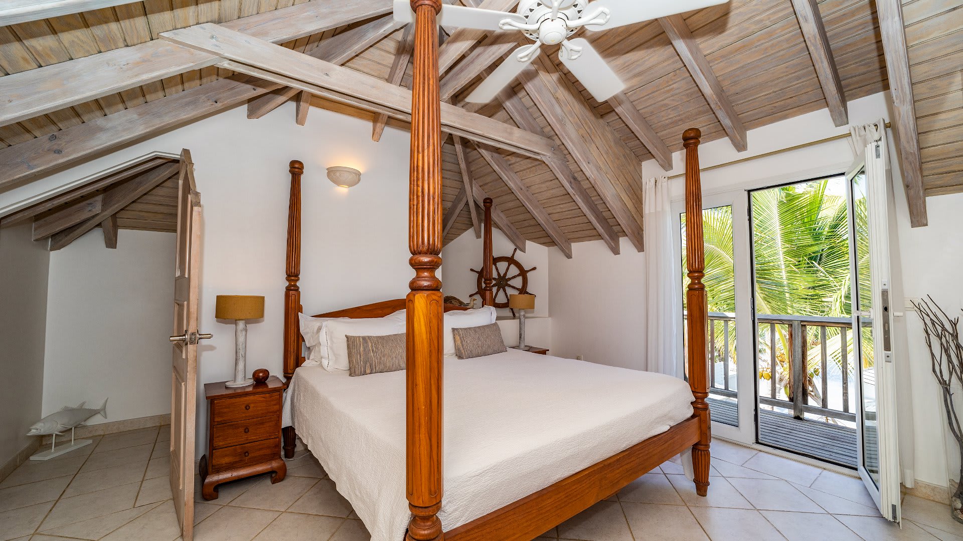 Charming Villa in a Paradise Setting | Photo 4