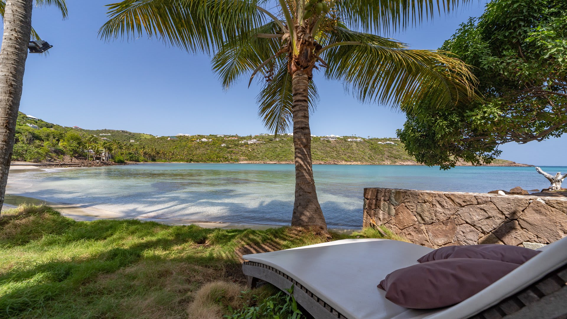 Charming Villa in a Paradise Setting | Photo 20