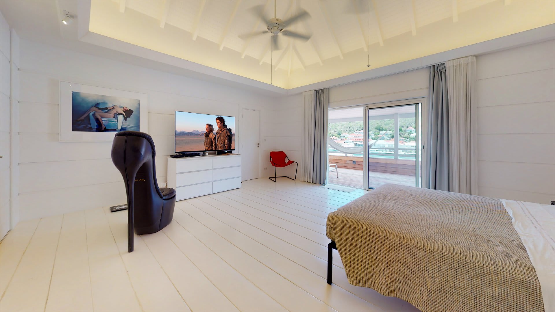 Luxurious Apartment close to Shell Beach 2
