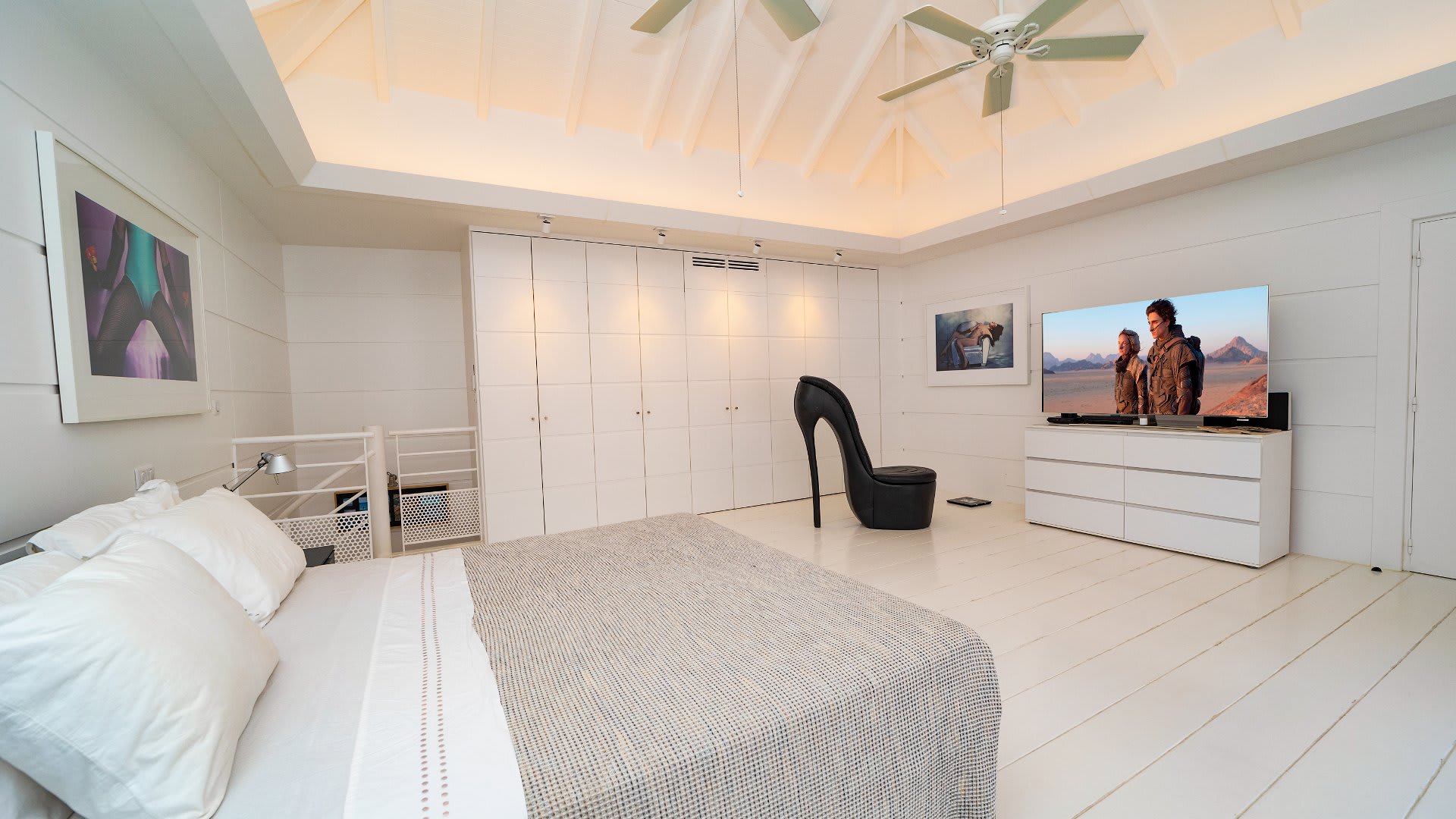 Luxurious Apartment close to Shell Beach 4