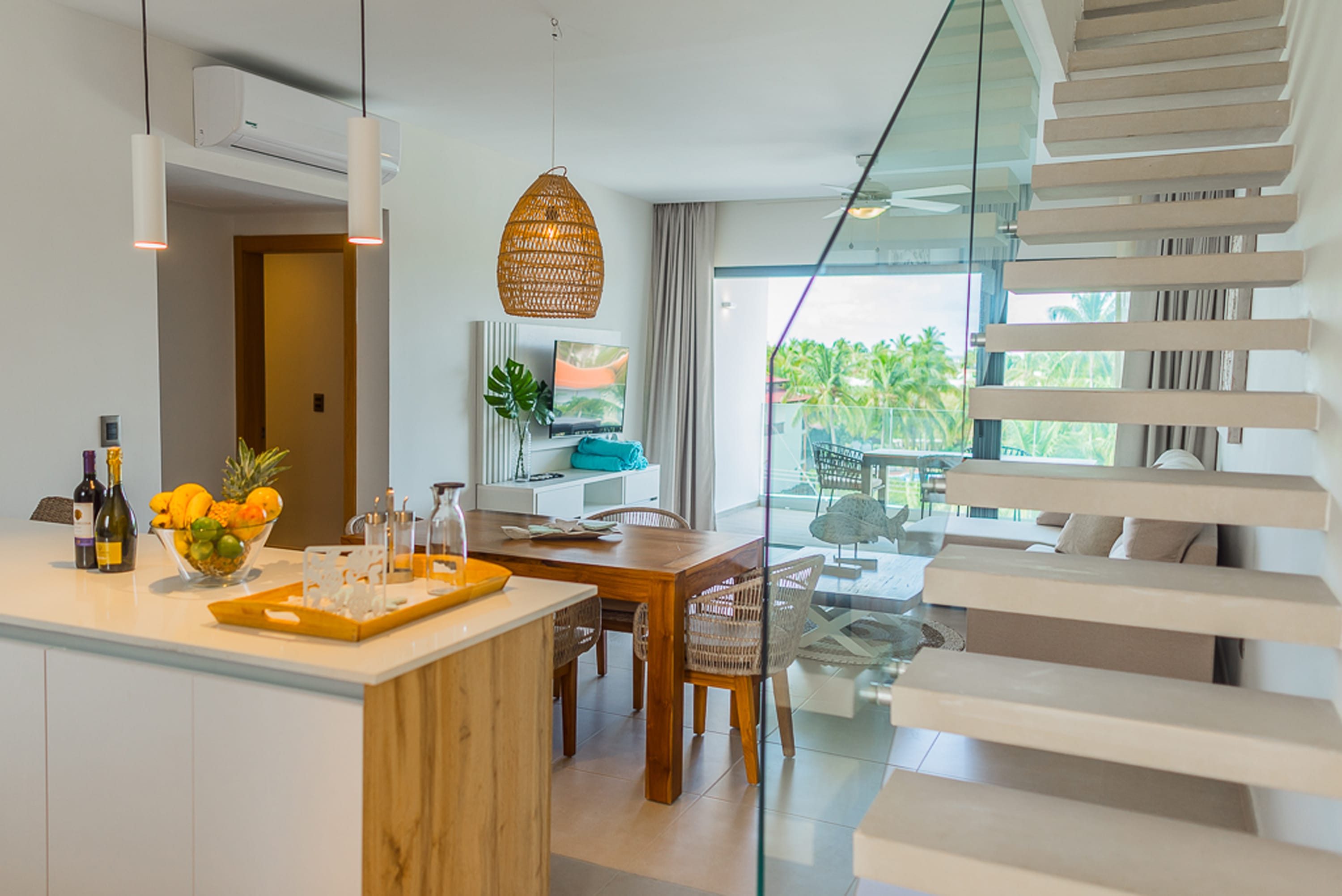 Elegant and spacious Penthouse with View