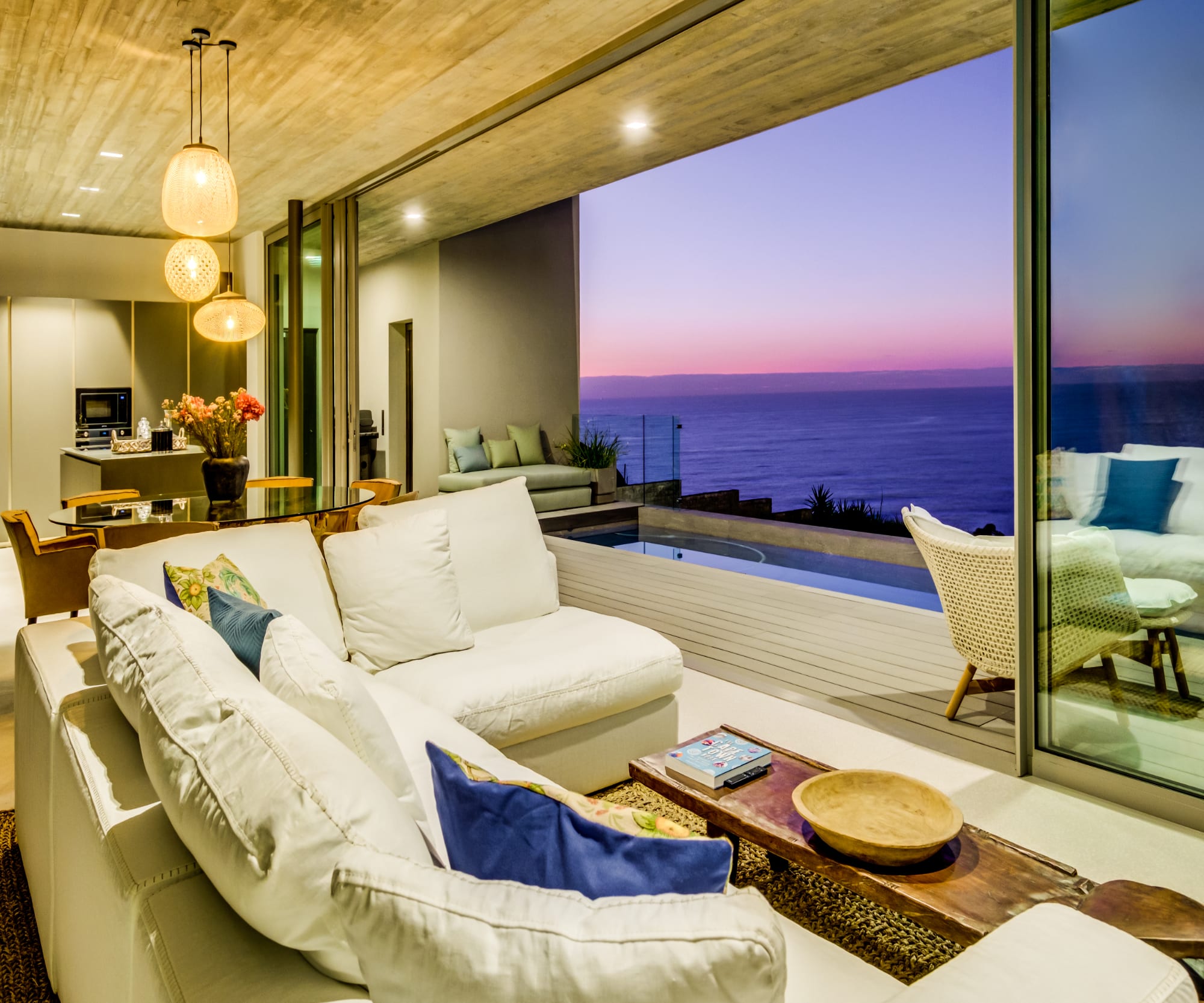 Exquisite Private Luxurious Apartment in Camps Bay Villa Rosmarino | Photo 2