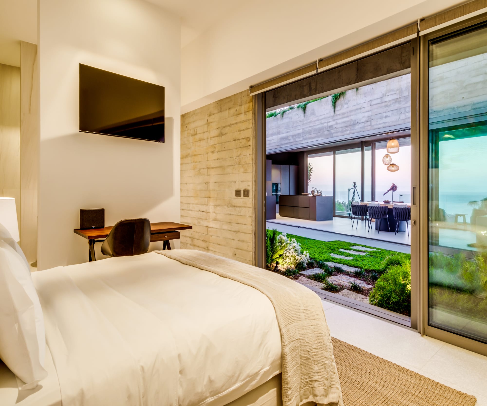 Magnificent Camps Bay Apartment Villa Mirto | Photo 3