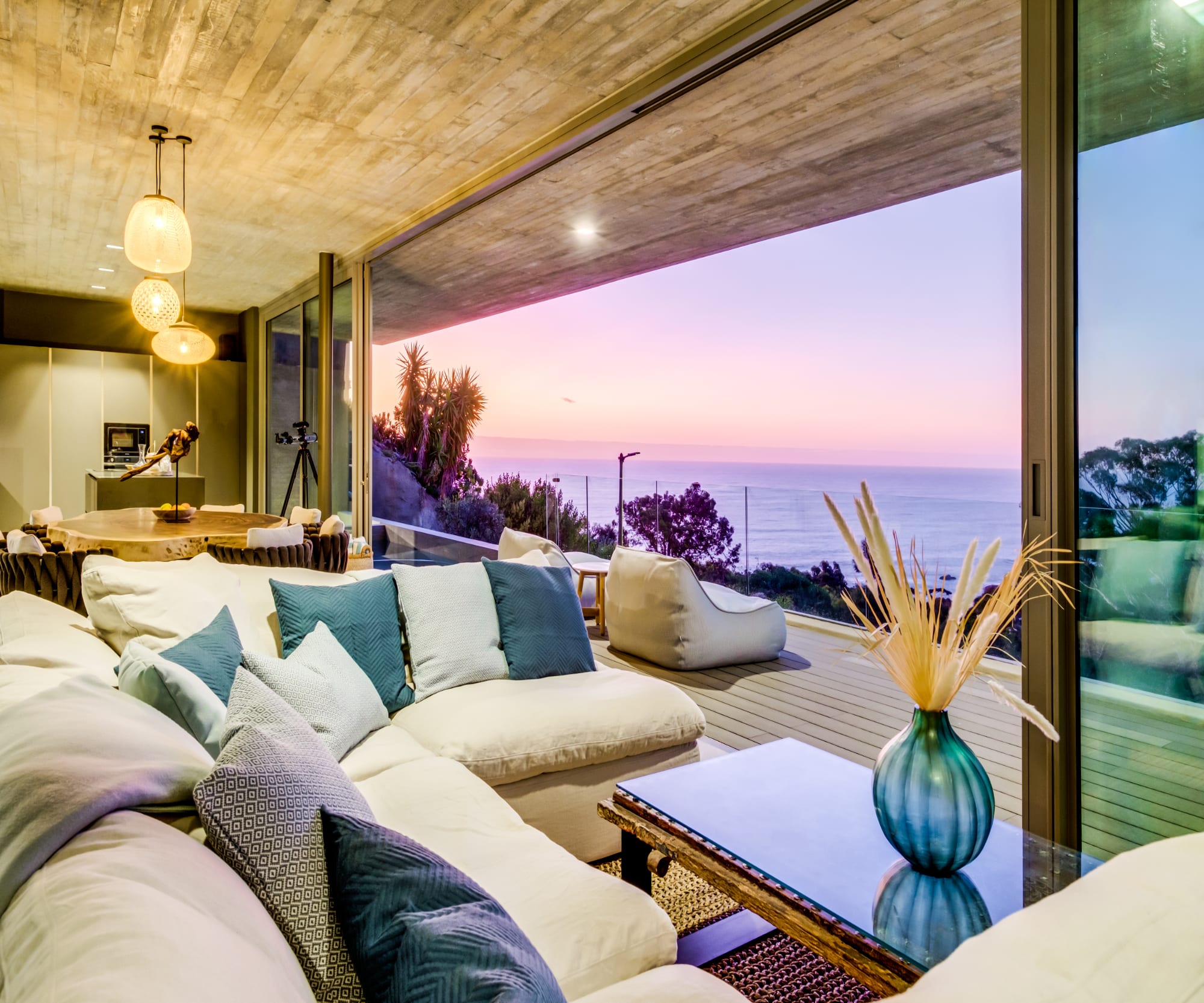 Magnificent Camps Bay Apartment Villa Mirto | Photo 2