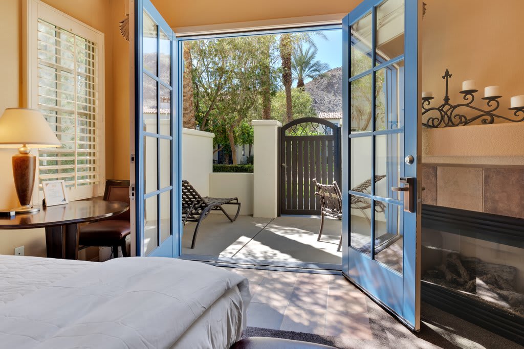 Tranquil Studio with Captivating Desert Views #C - Photo 5