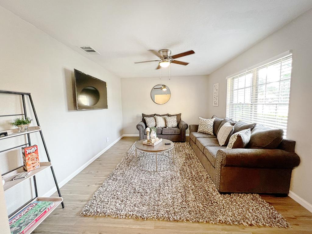 Summer specials ¡Book now! Gold Hill Dr. San Antonio — San Antonio, TX — vacation rental