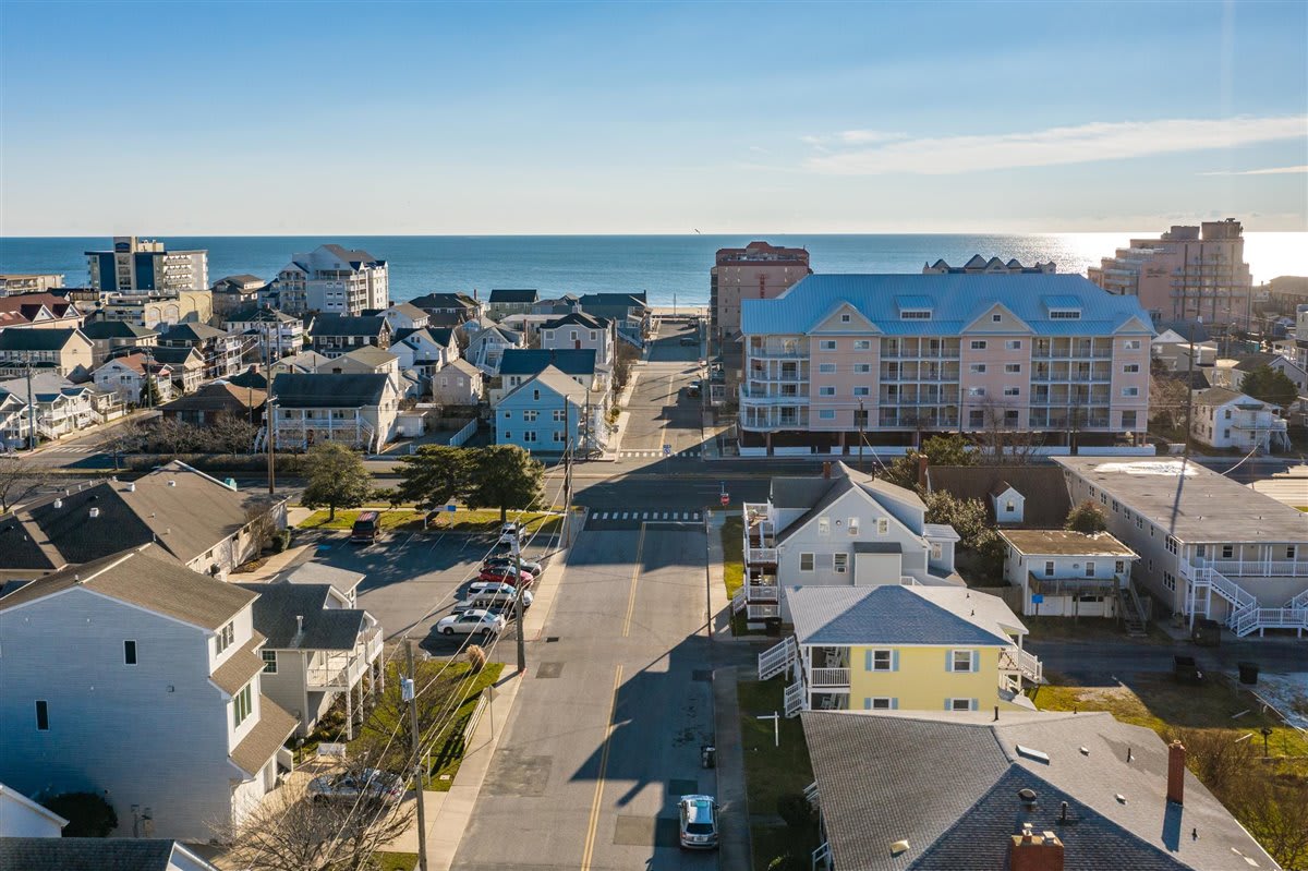 Prime Location Close to the Beach and Boardwalk