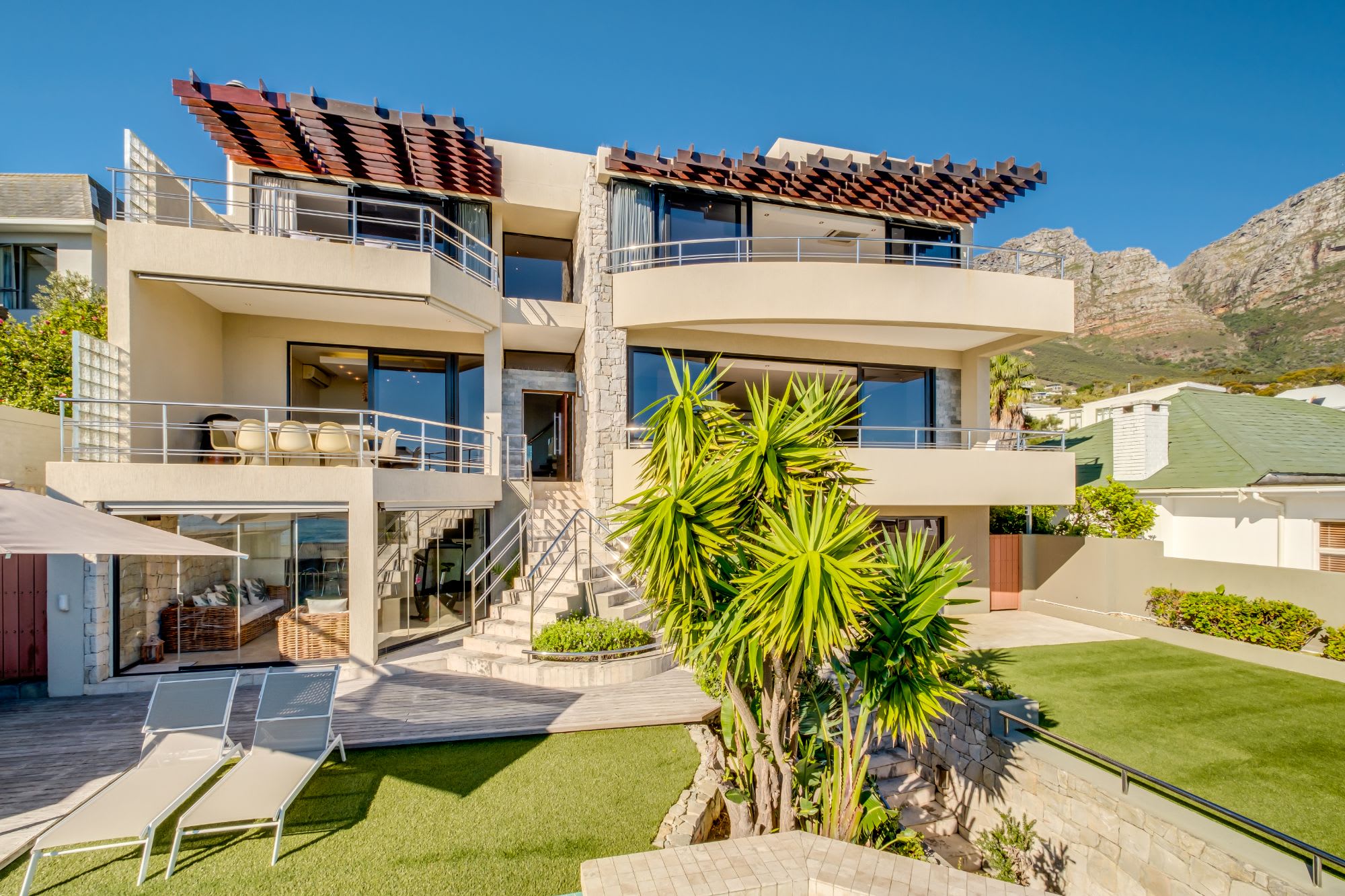 Family Villa with Pool and Views Lions Crest 9