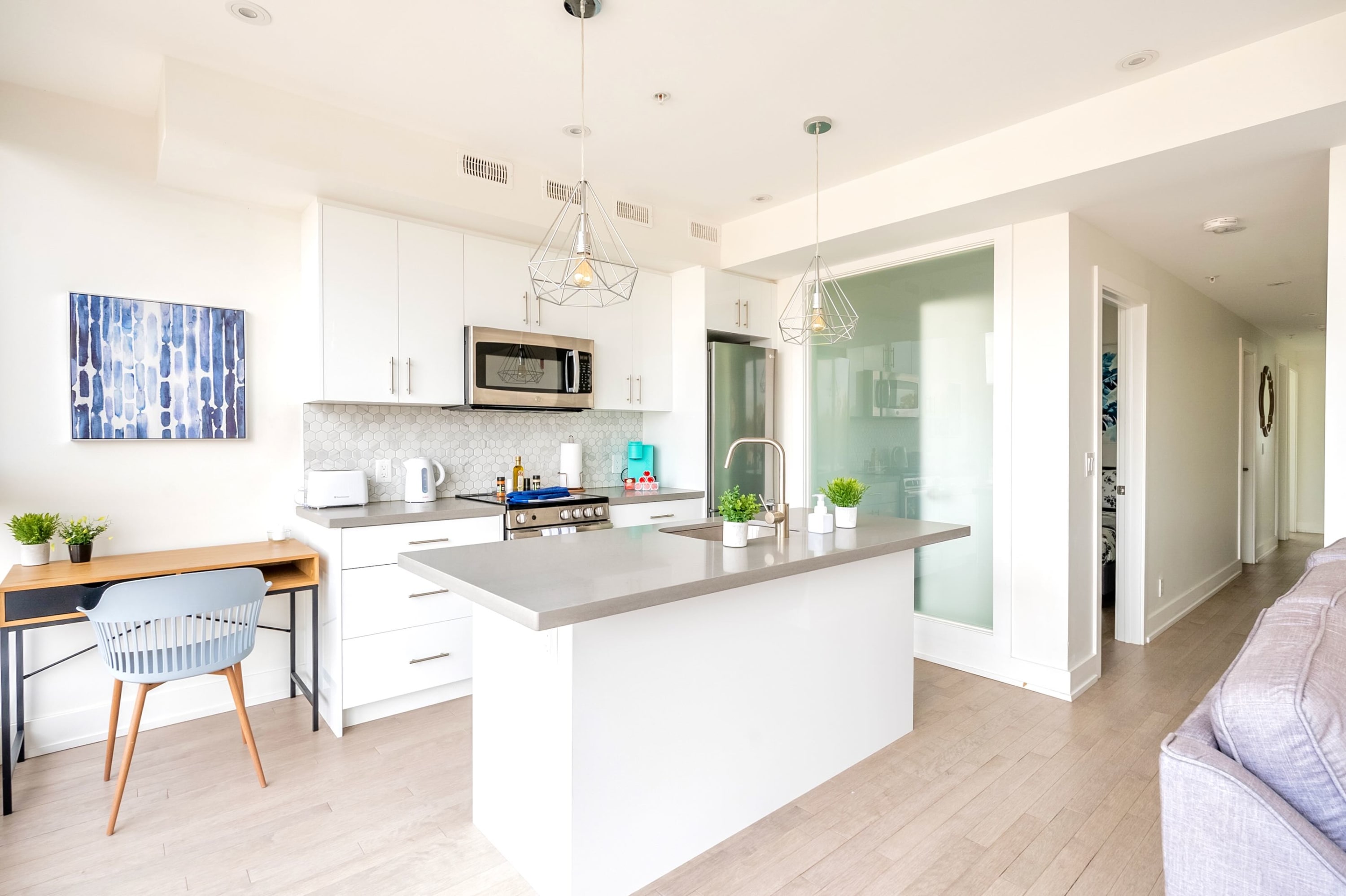 3BR Modern Condo Minutes From High Park | Photo 3