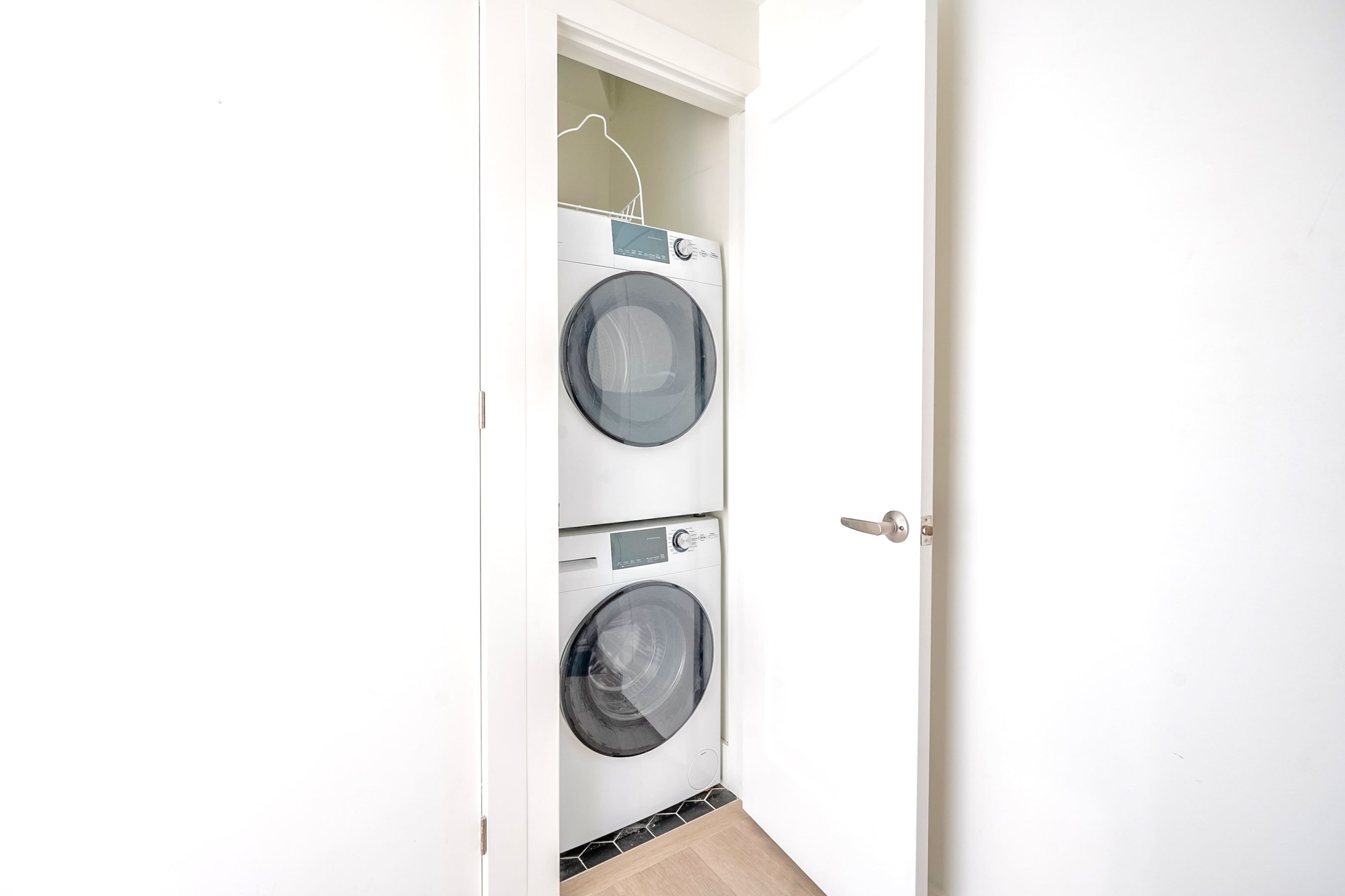 3BR Modern Condo Minutes From High Park | Photo 20
