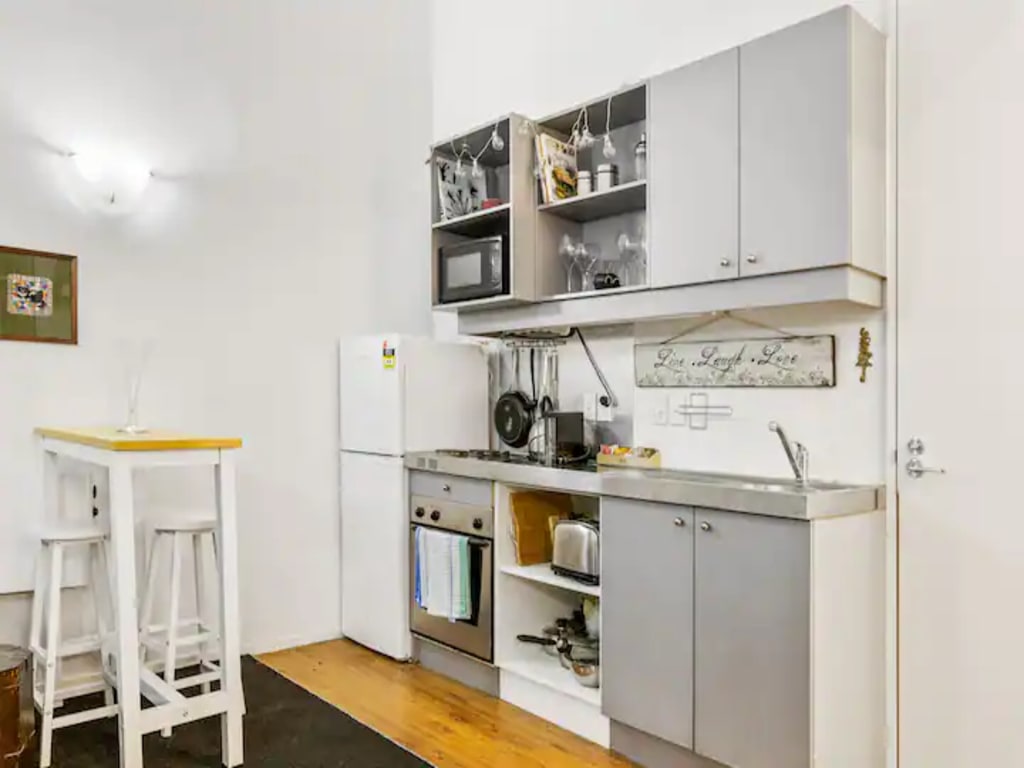 Lovely 1 bedroom apartment on Queen Street | Photo 3