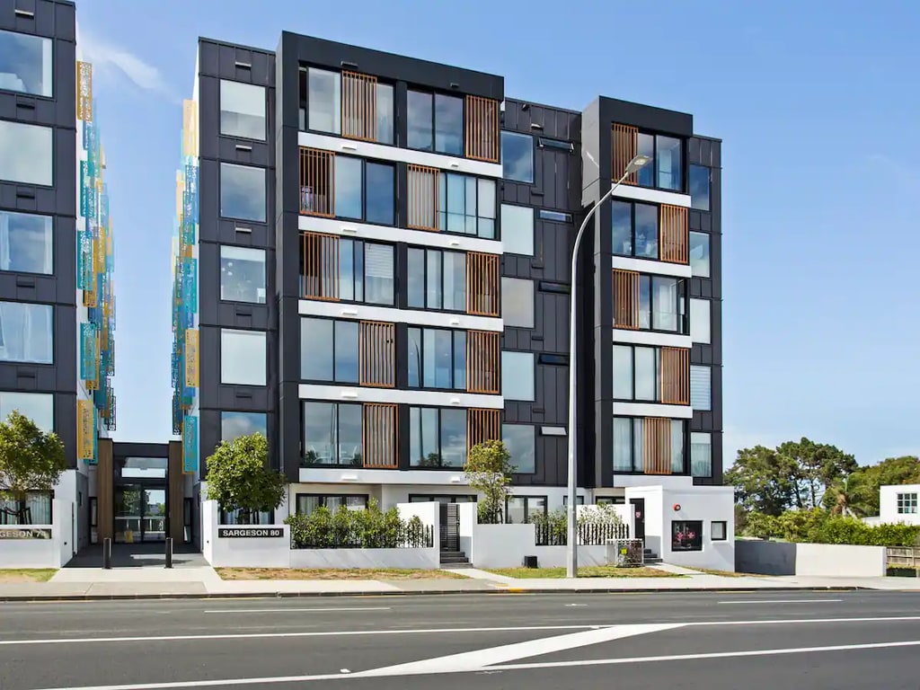 Lovely Bright Apartment Central Takapuna | Photo 3