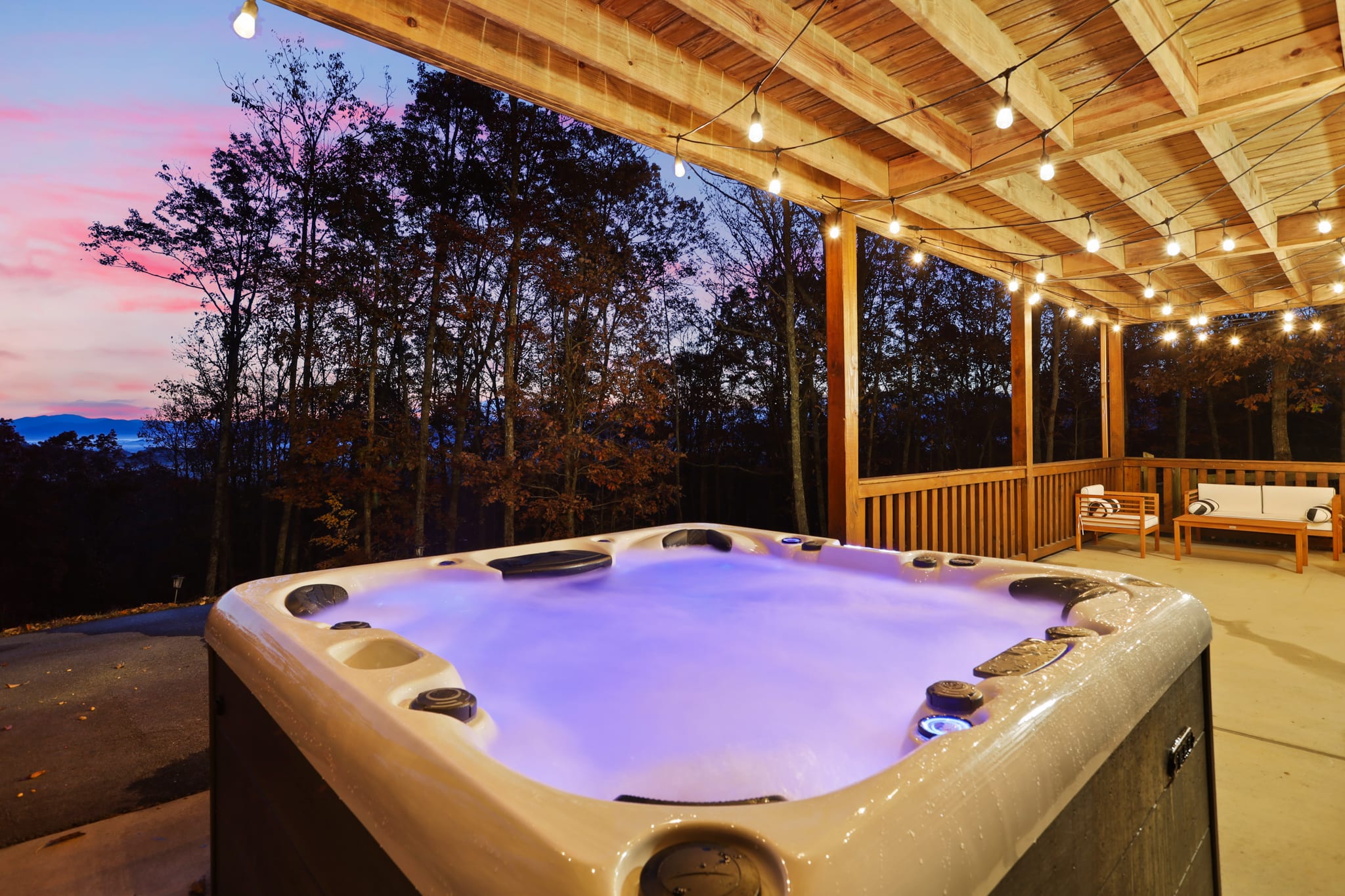 It'ss never too early for a hot tub soak! Enjoy the sunrise!