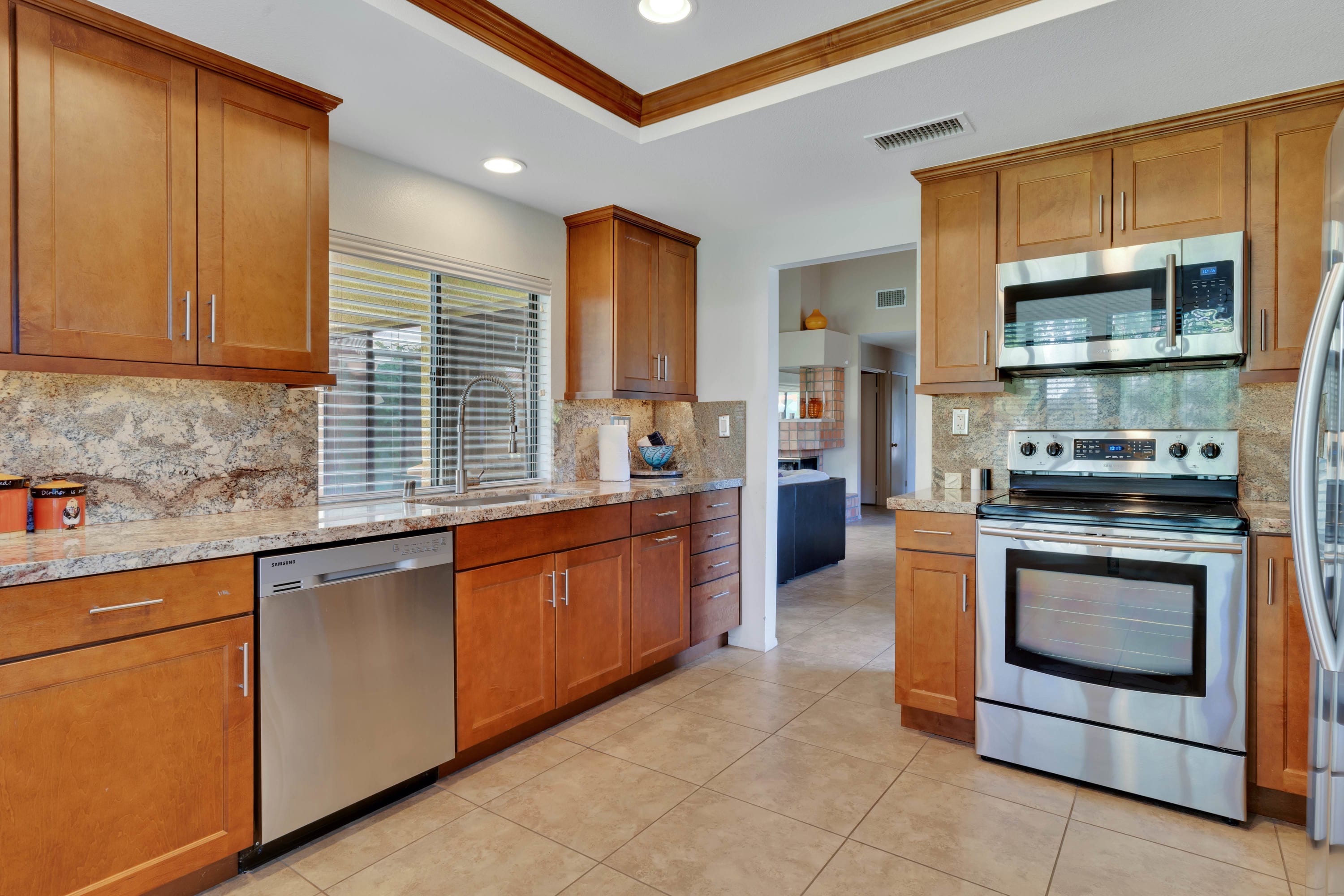 Great Location Steps to La Quinta Resort - Photo 5