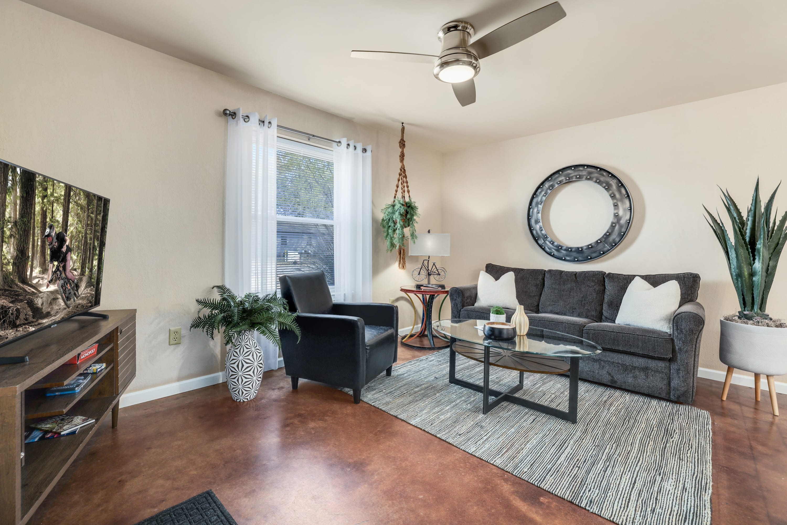 Market District Unit 1 - 1mi to DT Bentonville β Bentonville, AR β vacation rental