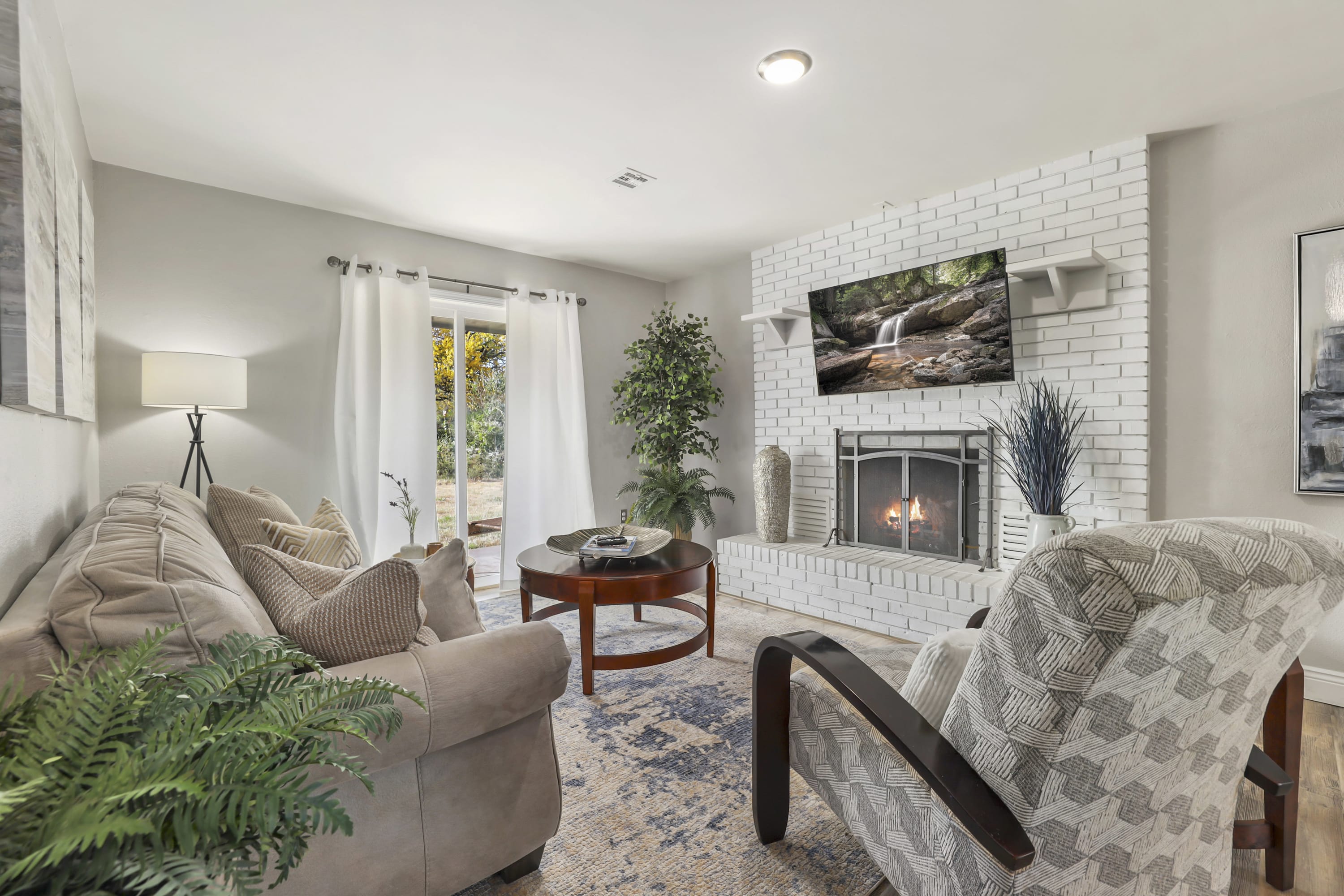 Market District Unit 2 - 1mi to DT Bentonville — Bentonville, AR — vacation rental
