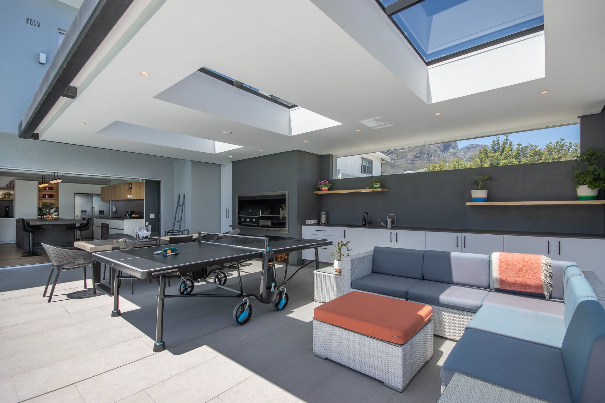 Willesden House | Photo 2