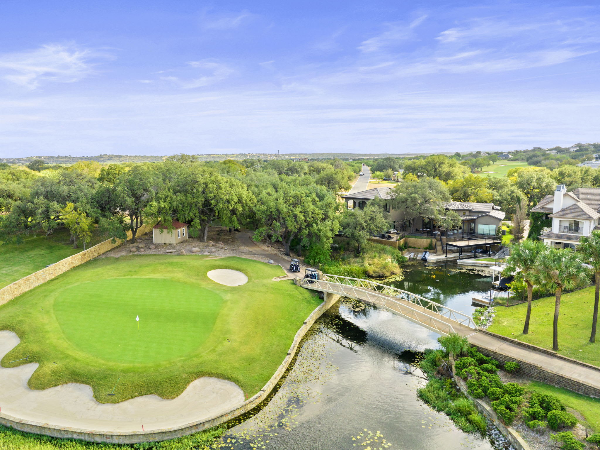 置物 DW THE MILLENNIUM AT HORSESHOE BAY DW THE MILLENNIUM AT HORSESHOE BAY 【公式通販】