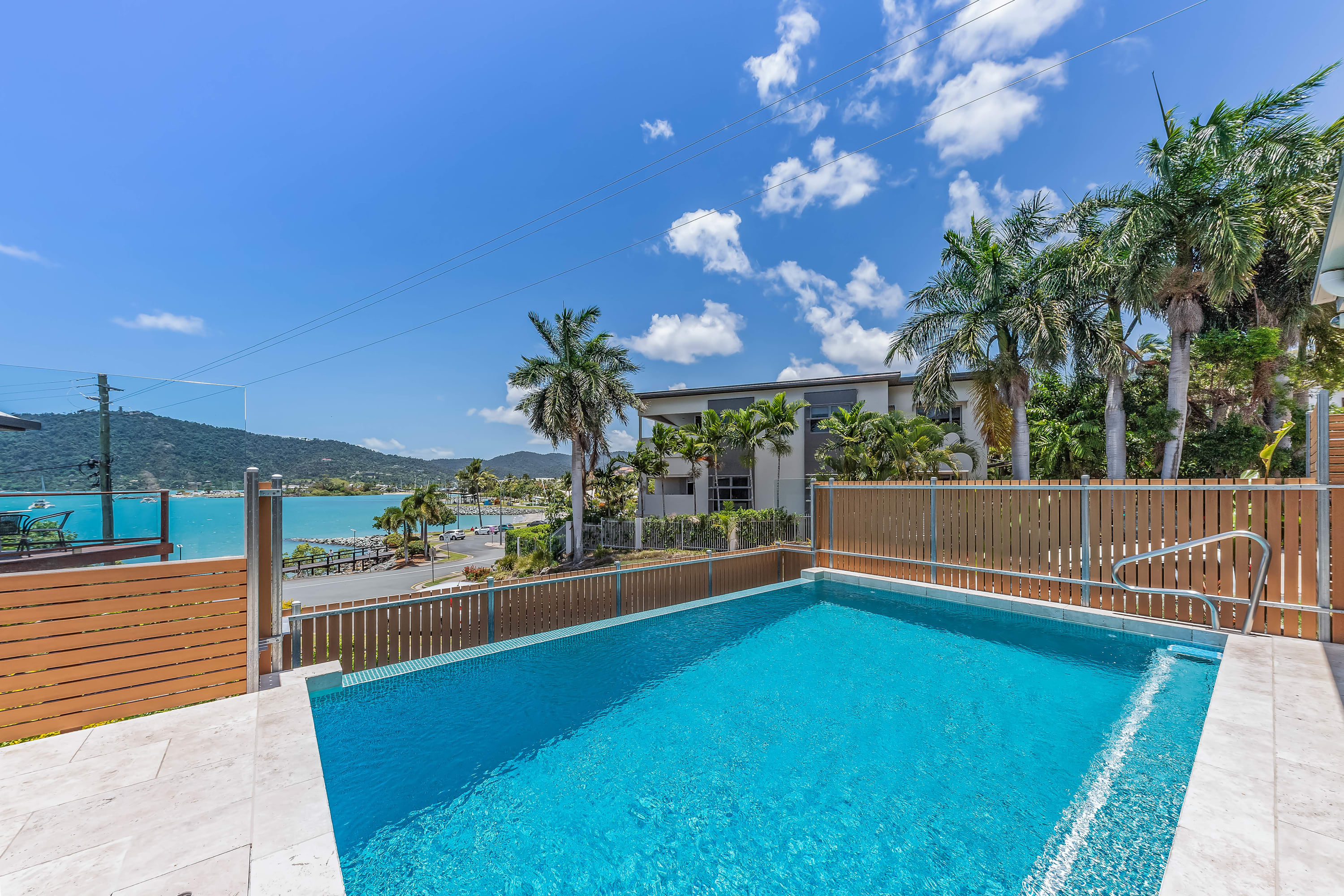 Whitsunday living on Hillcrest by the Beach — Airlie Beach, Queensland — vacation rental