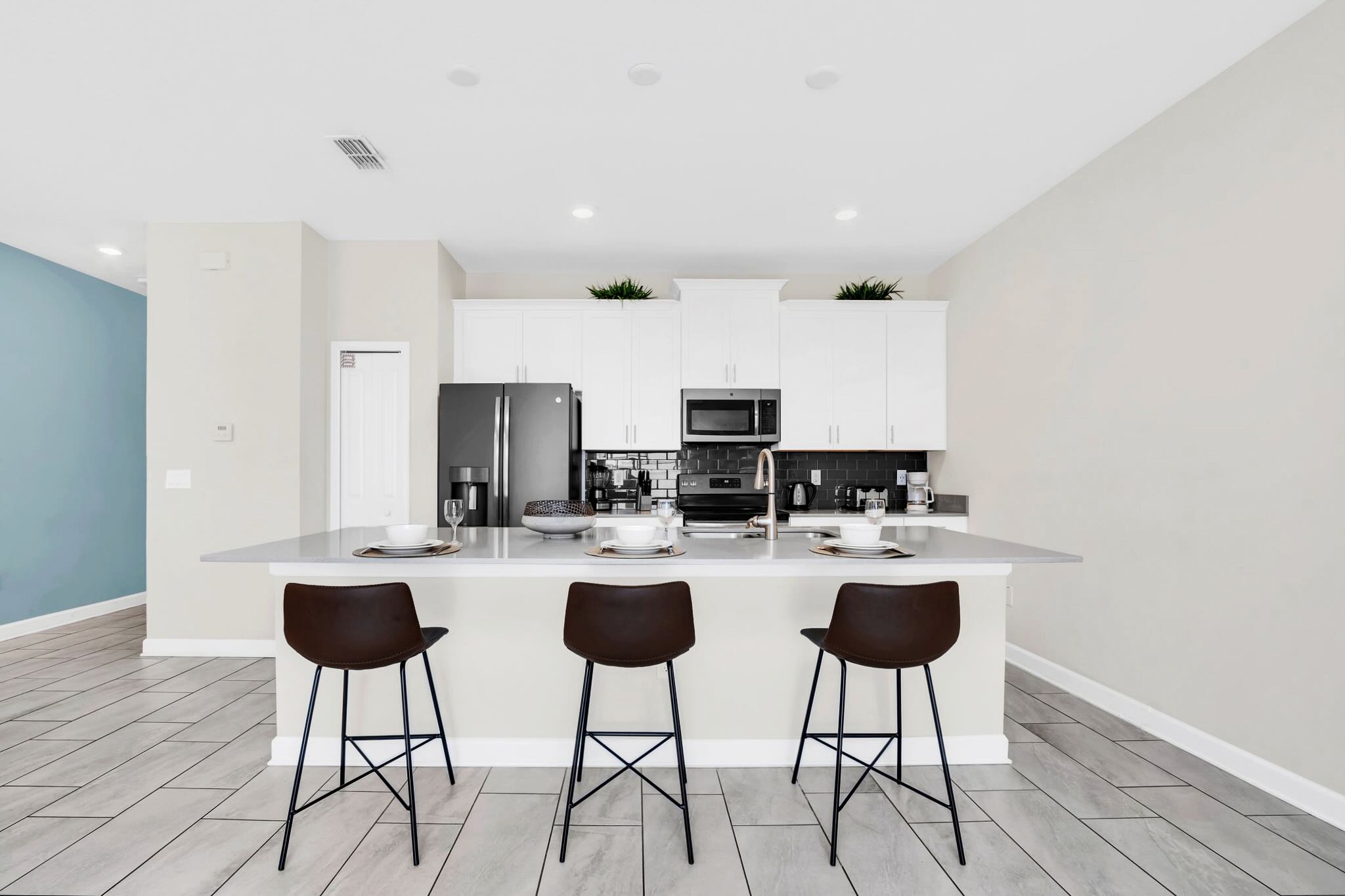 Fully Equipped Kitchen With High-End Stainless Steel Appliances