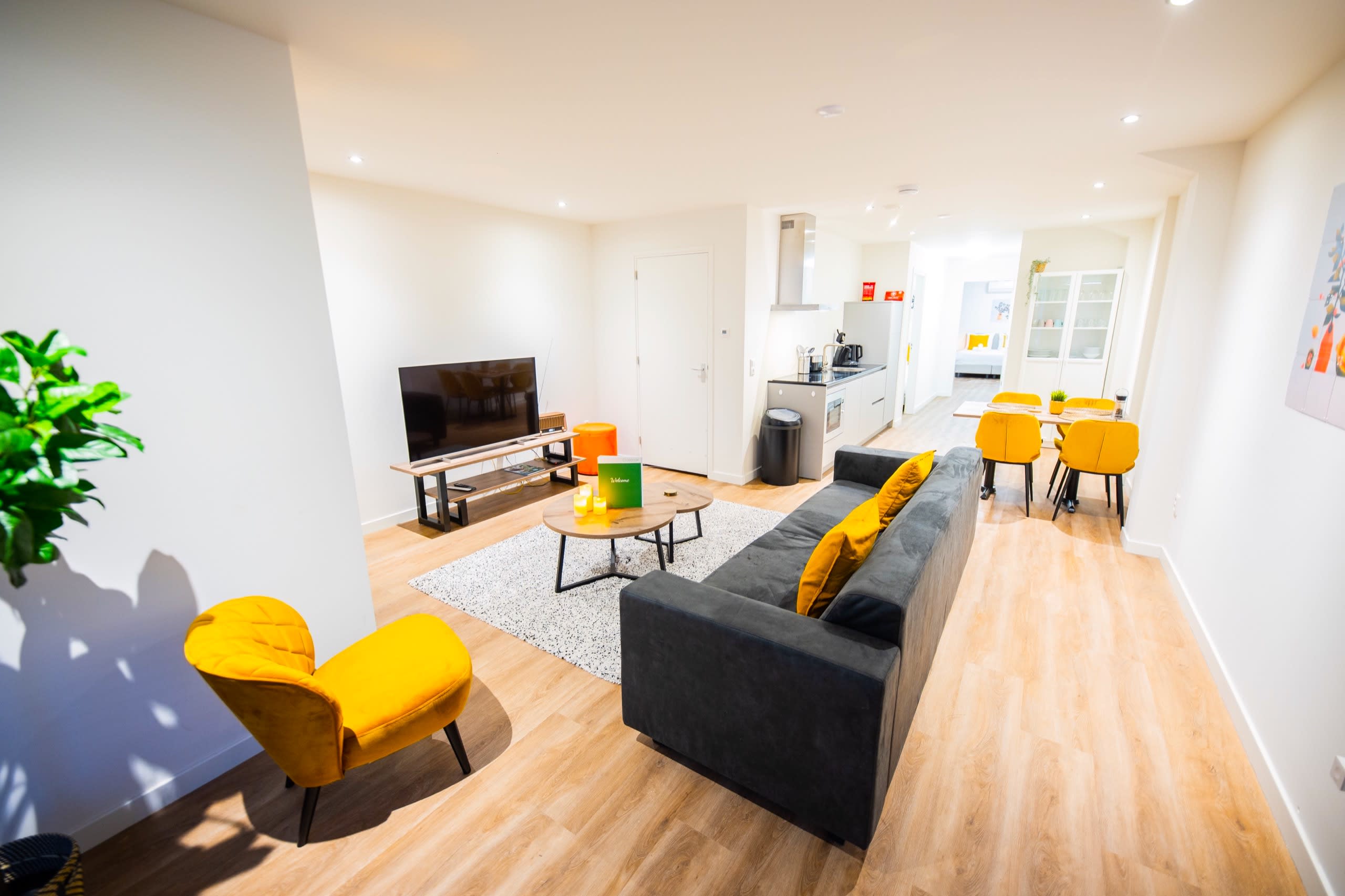 Great 95m2 Two-Bedroom Apartment (WE-39)