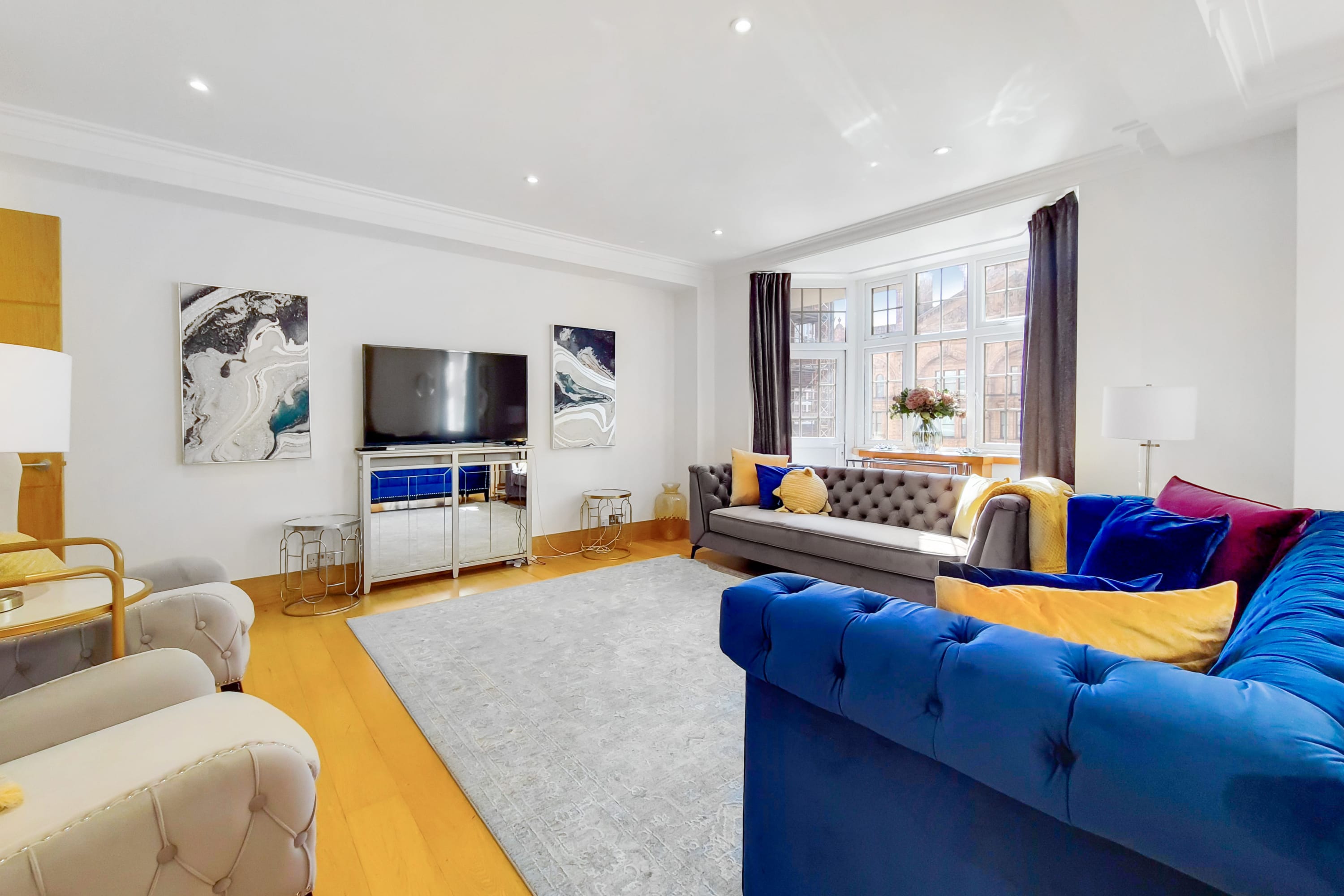 Spacious Knightsbridge Apartment Near Harrods in Brompton Road 88 SW3 1ES - Property image 2 - VivreStays