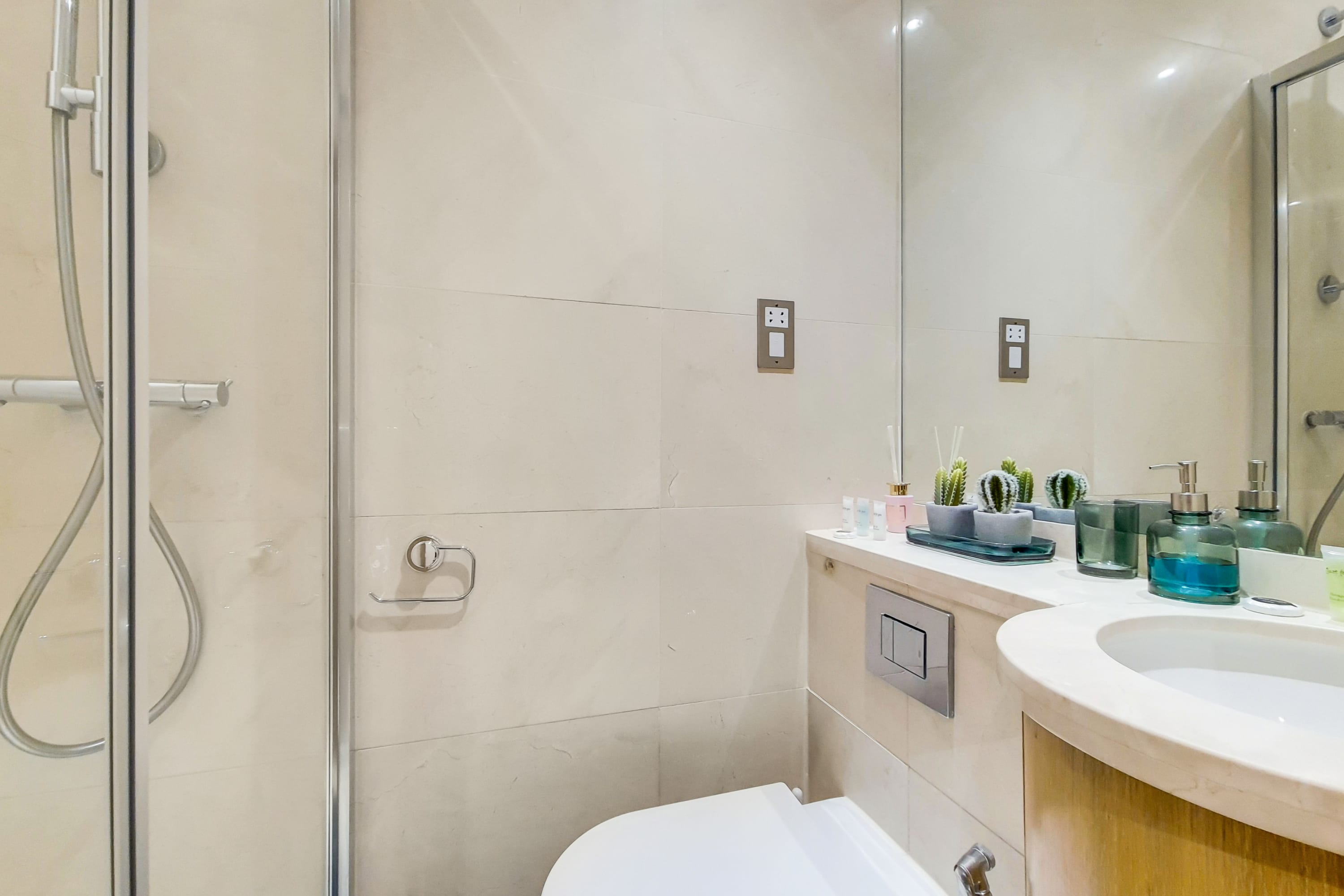 Spacious Knightsbridge Apartment Near Harrods in Brompton Road 88 SW3 1ES - Property image 13 - VivreStays