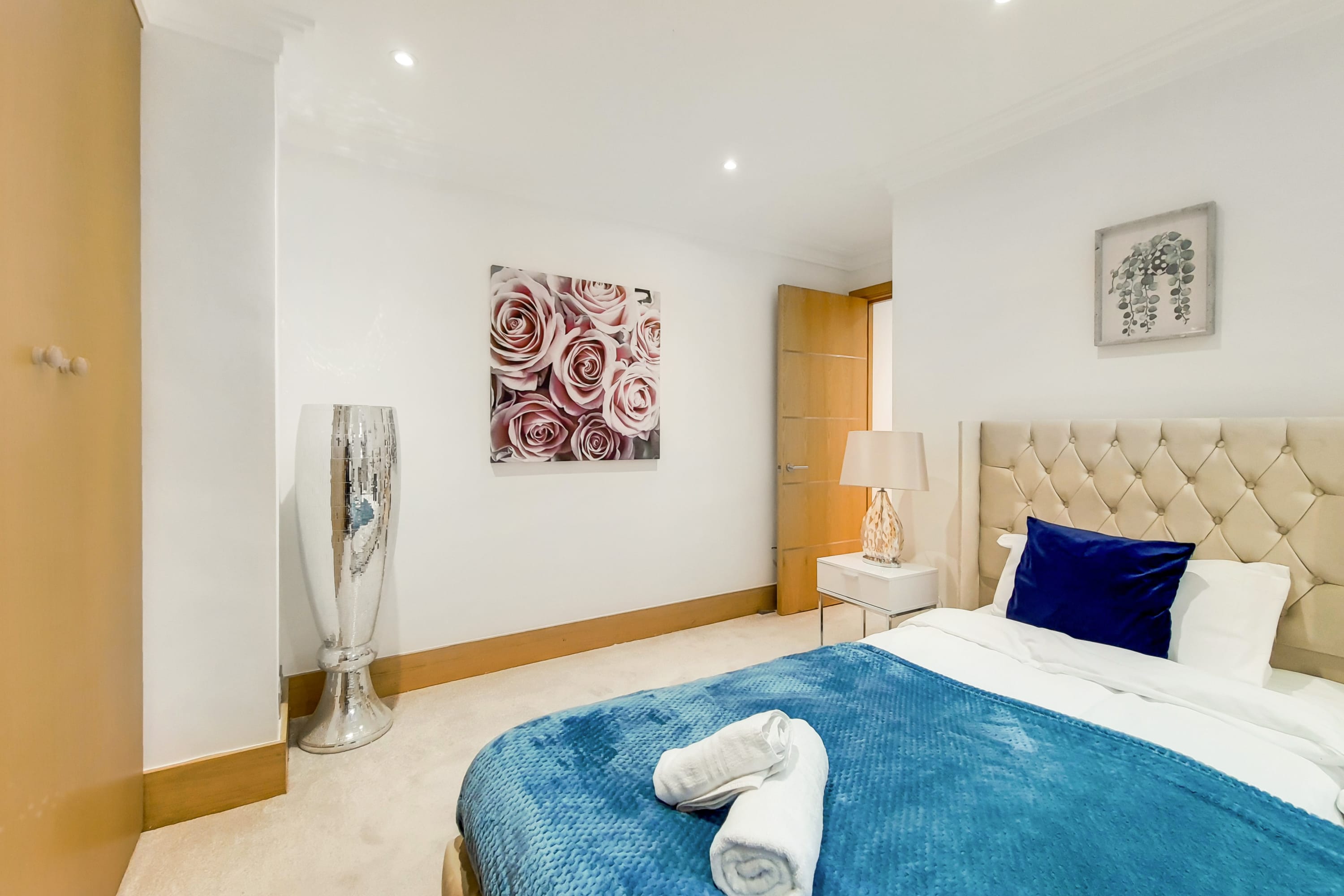 Spacious Knightsbridge Apartment Near Harrods in Brompton Road 88 SW3 1ES - Property image 12 - VivreStays