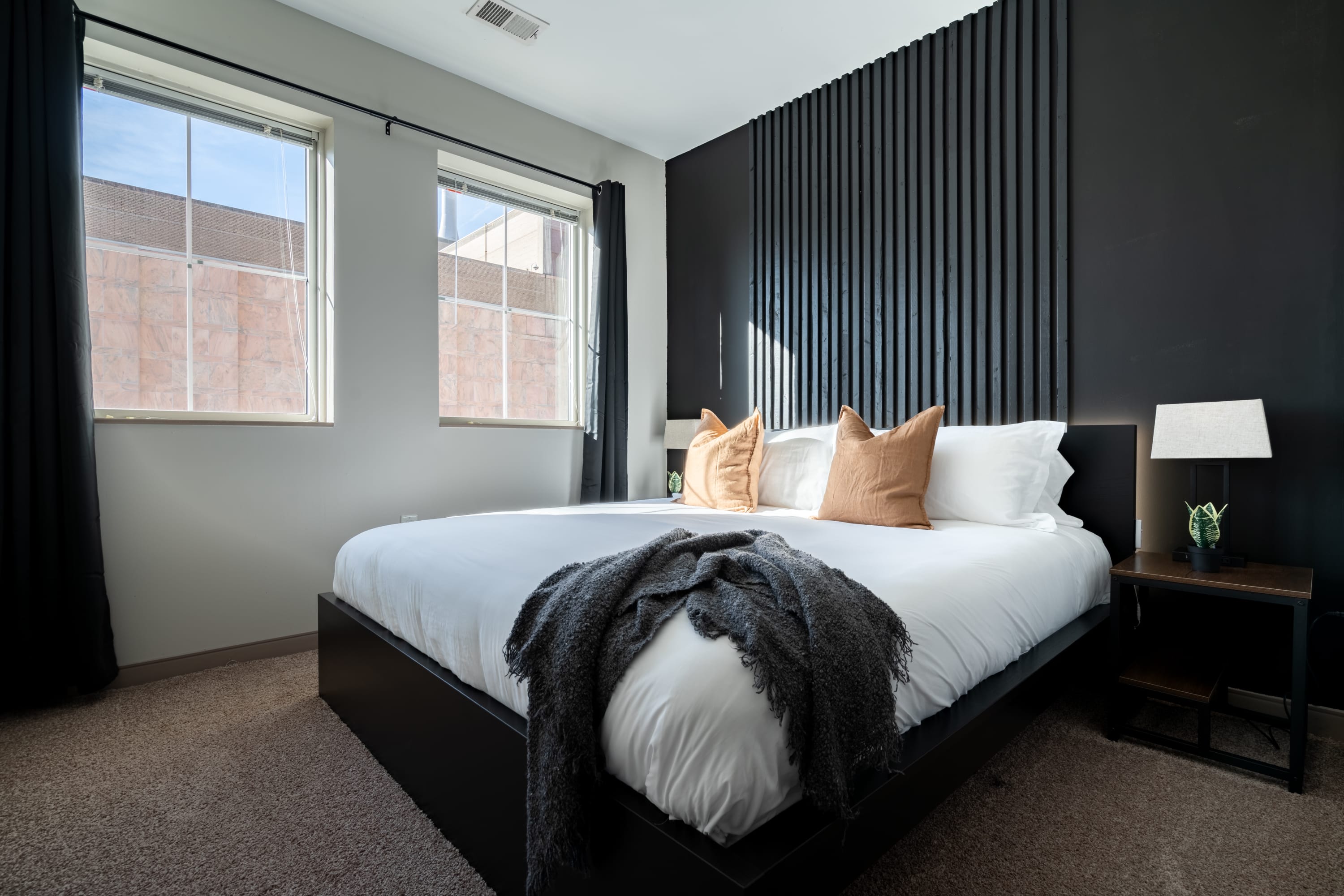 Downtown Columbus Luxury Apartment — Columbus, OH — vacation rental