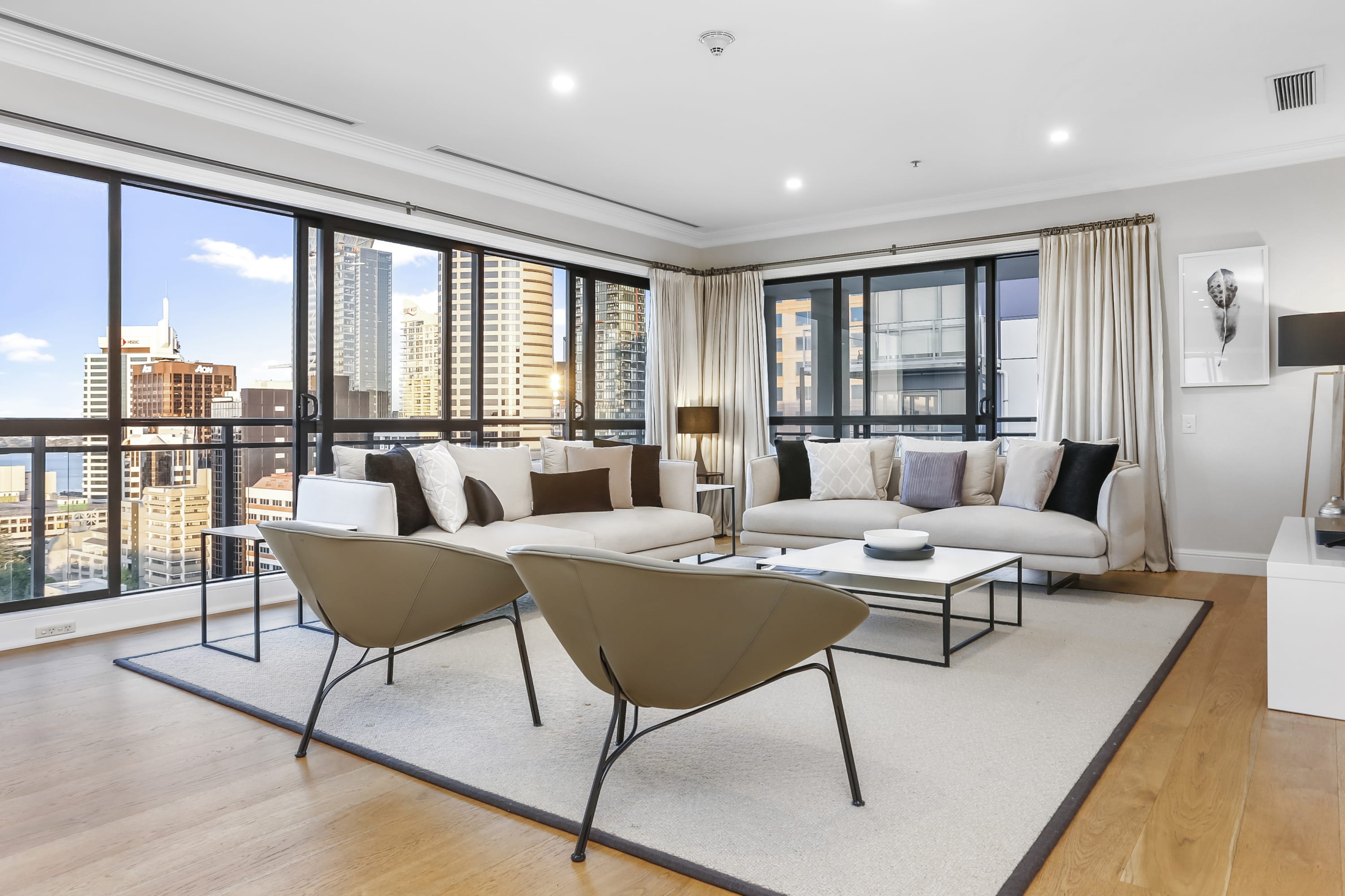 Penthouse with Expansive Views at Heritage Towers - Image 3