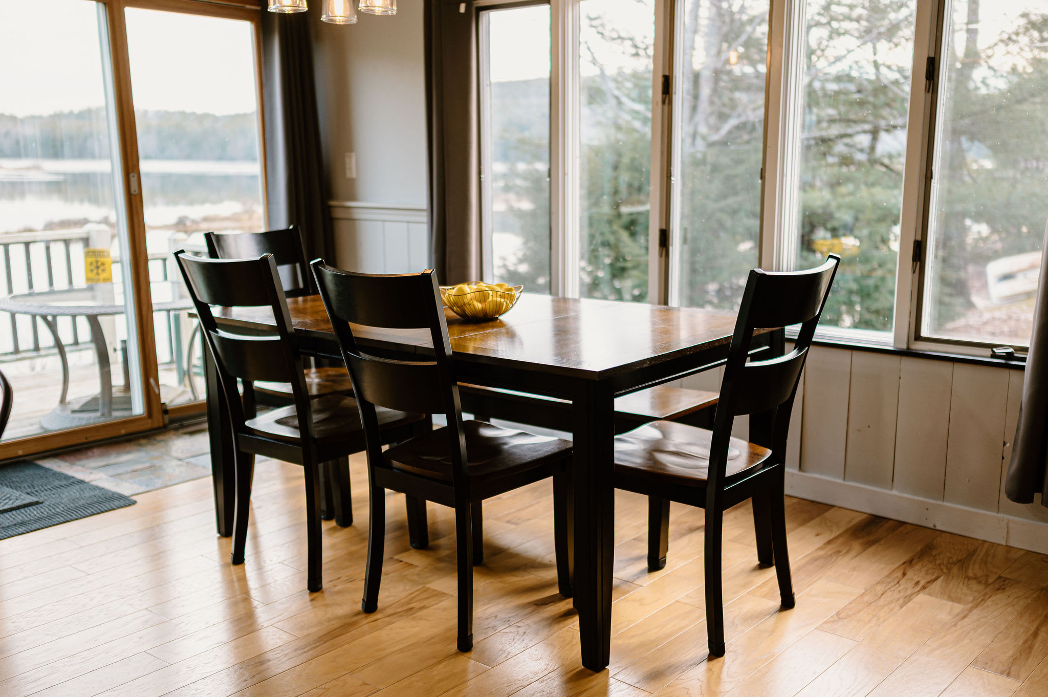 Seating for 12 people total at kitchen table and island