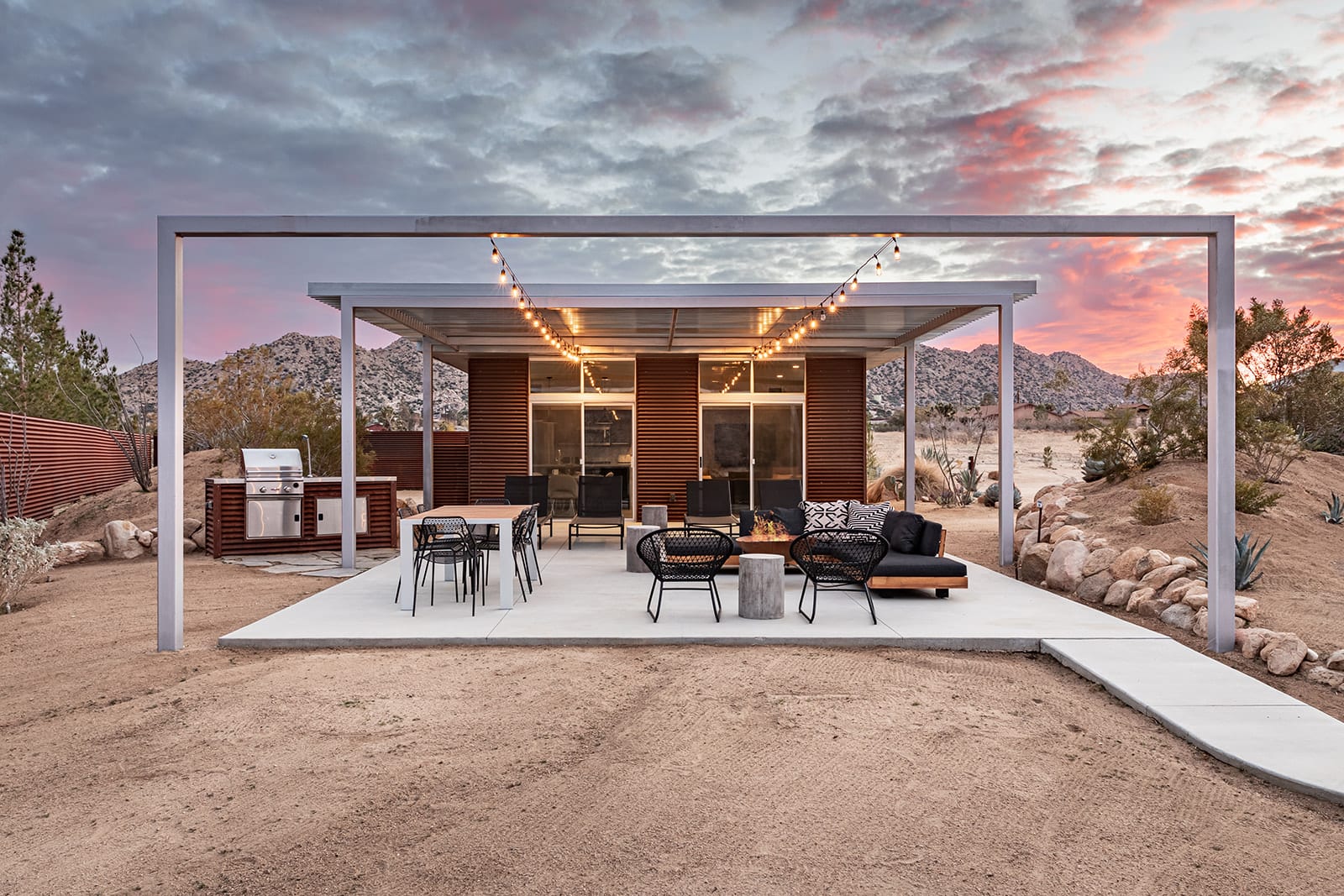 Homestead Modern No 1 in Pioneertown Ft In Dwell Photo