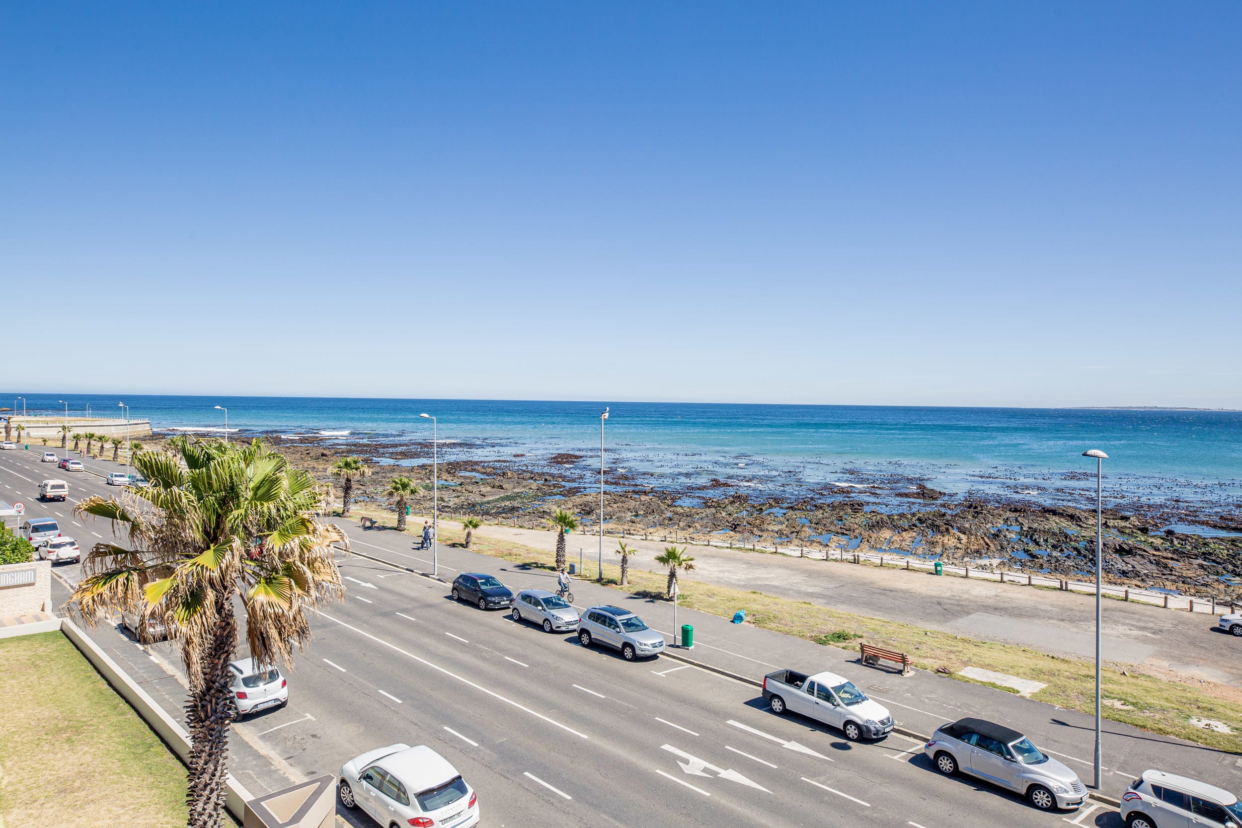 Beautiful Apartment walking Distance to the Ocean Atlantic Views