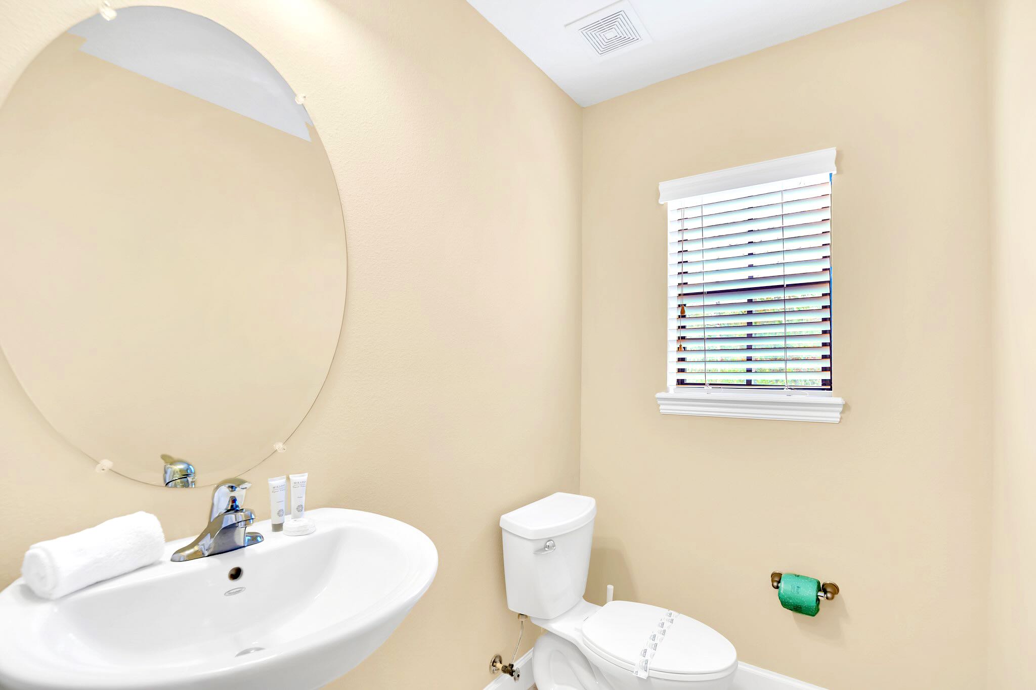 4BR Townhome Near Disney Pool Access | Photo 12