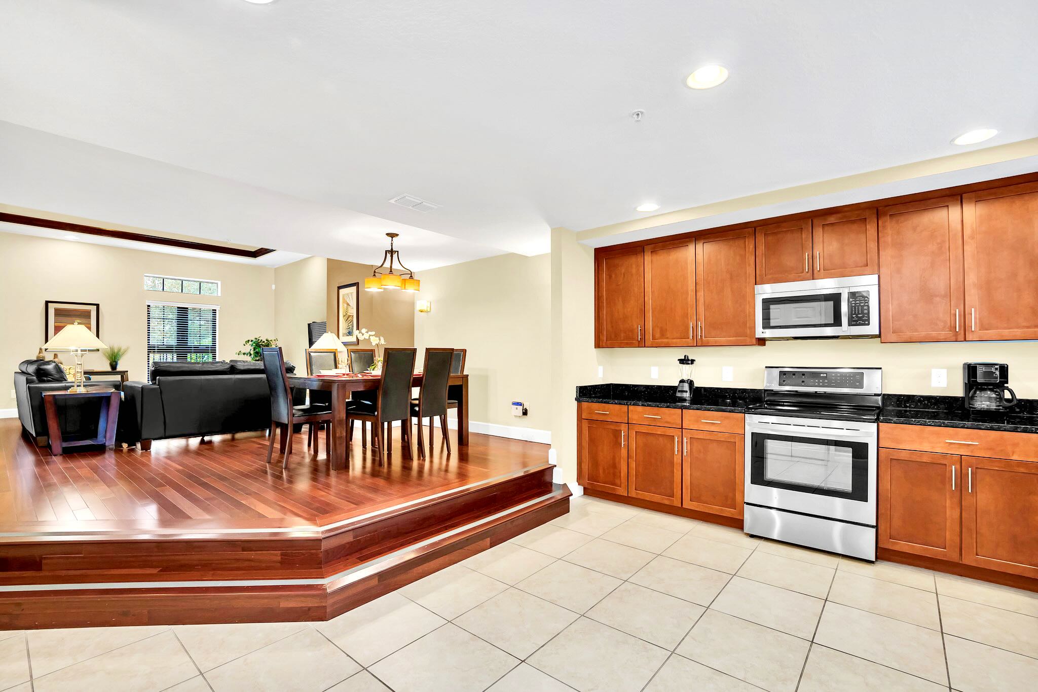 4BR Townhome Near Disney Pool Access | Photo 10