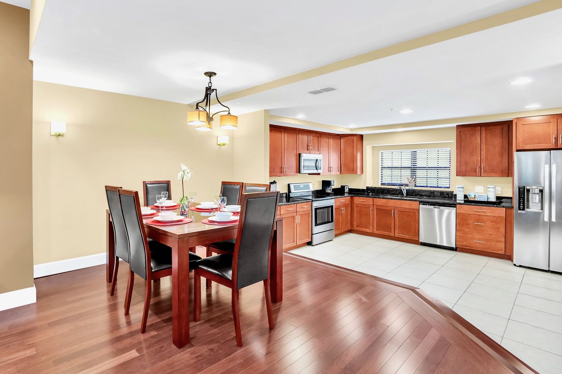 4BR Townhome Near Disney Pool Access | Photo 3