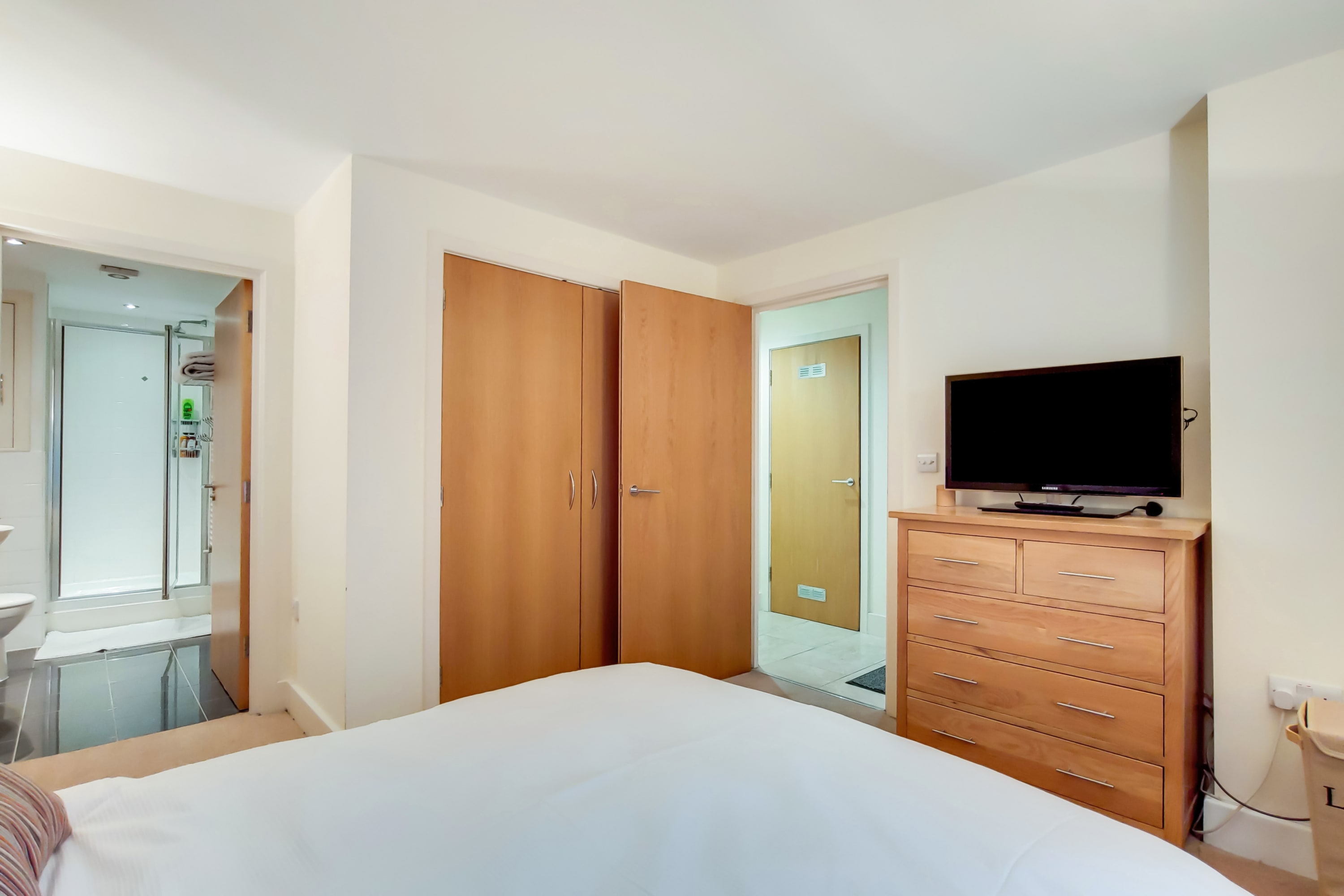 Charming 2-Bed Apartment near King's Cross Station - Photo 4