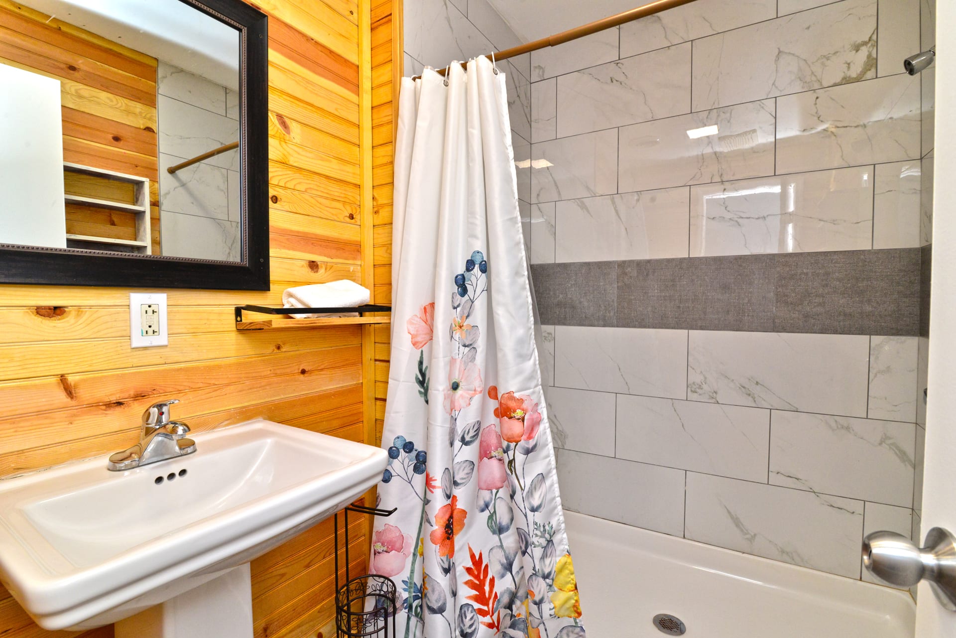 Full Bathroom