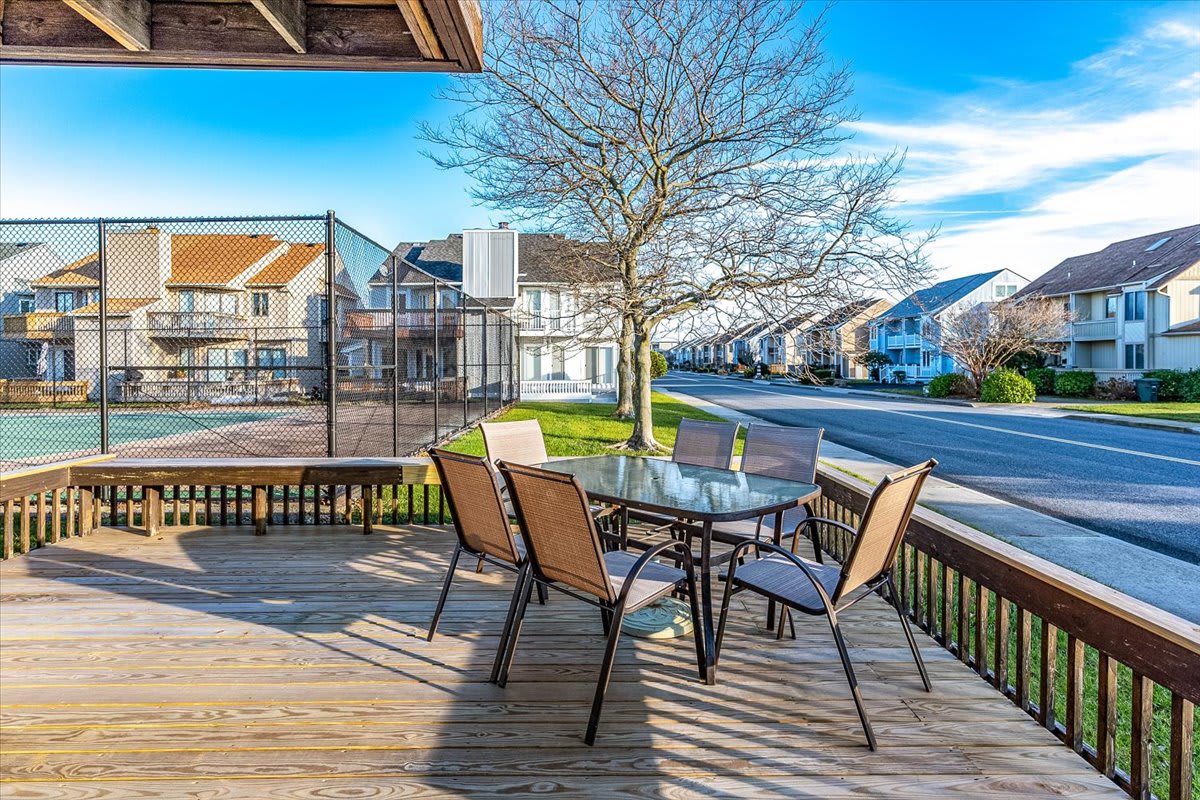 Large Bayside Townhome with Pool and Tennis | Photo 2