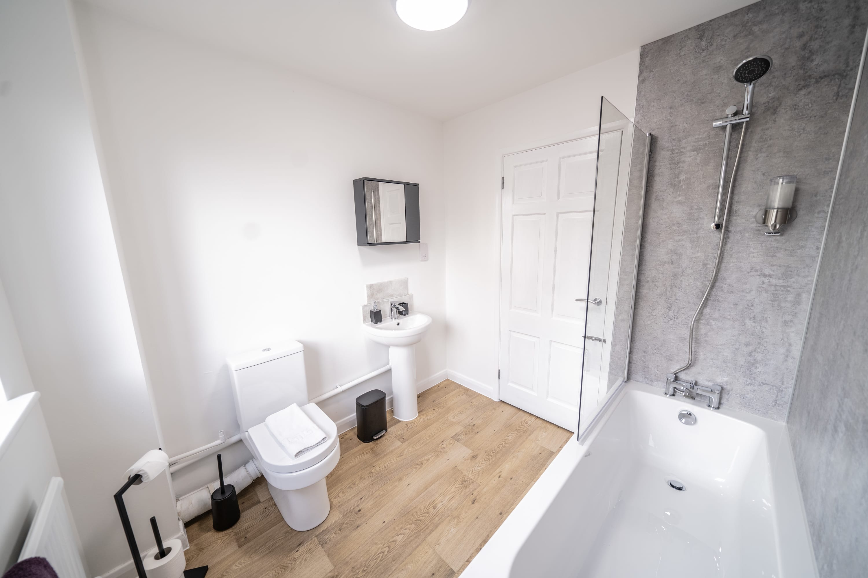 Middle Ashbrook  - up to 6 bed - 3.5 bathrooms in Westbrook Street OX11 9QA - Property image 4 - VivreStays