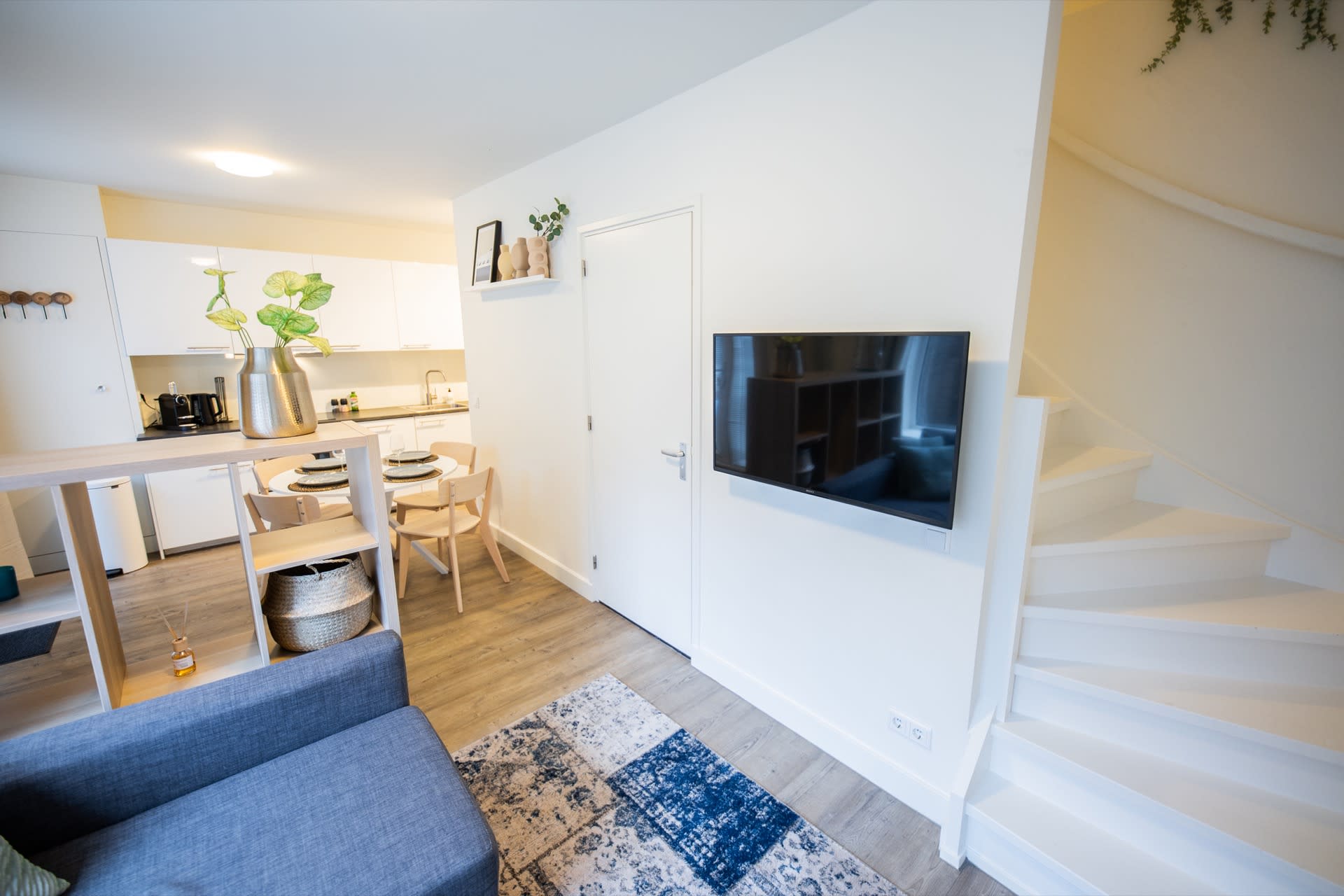 Delightful 50m2 Two-Bedroom Apartment (SD-23-L)