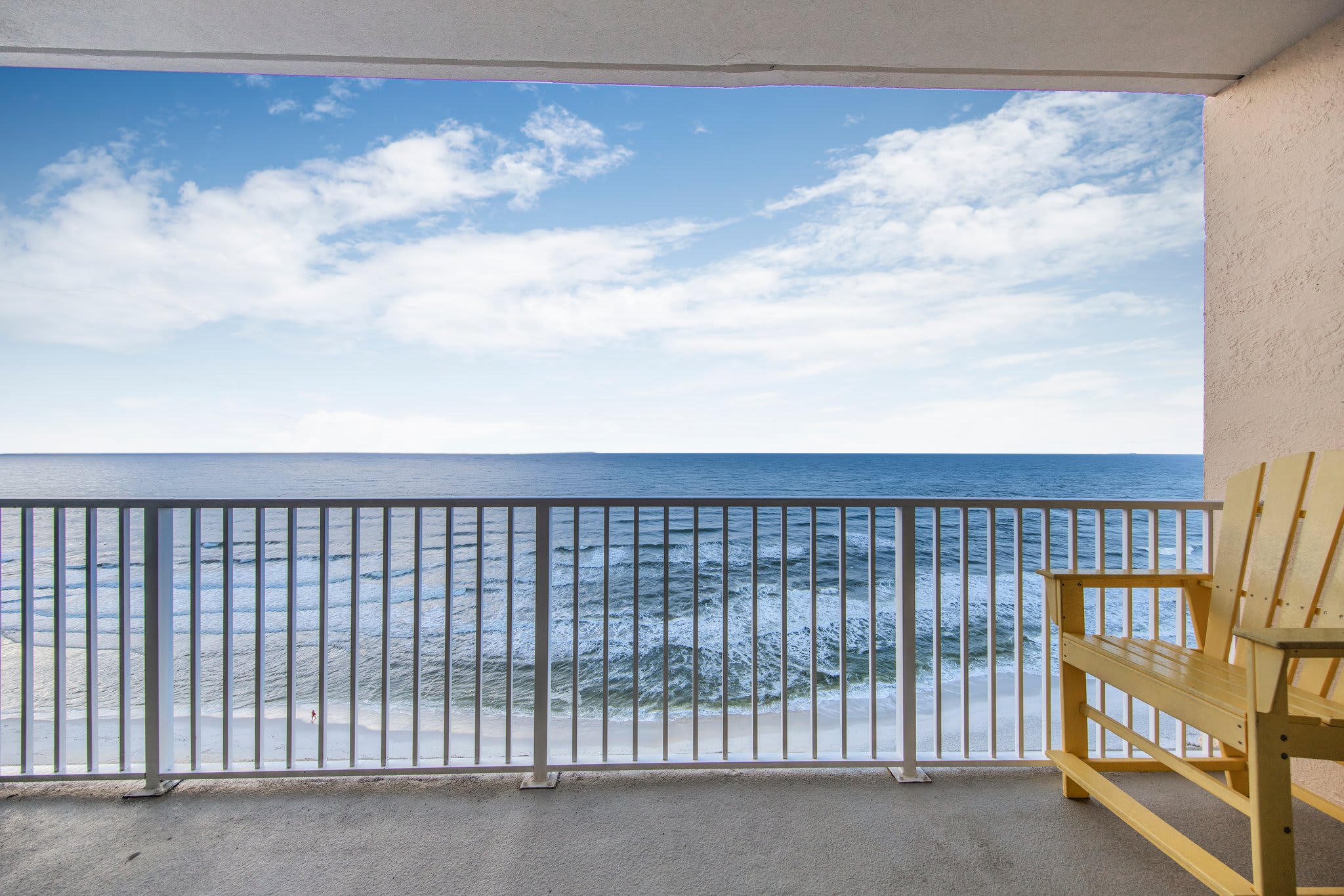 Renovated Beach front condo with stunning views | Photo 3
